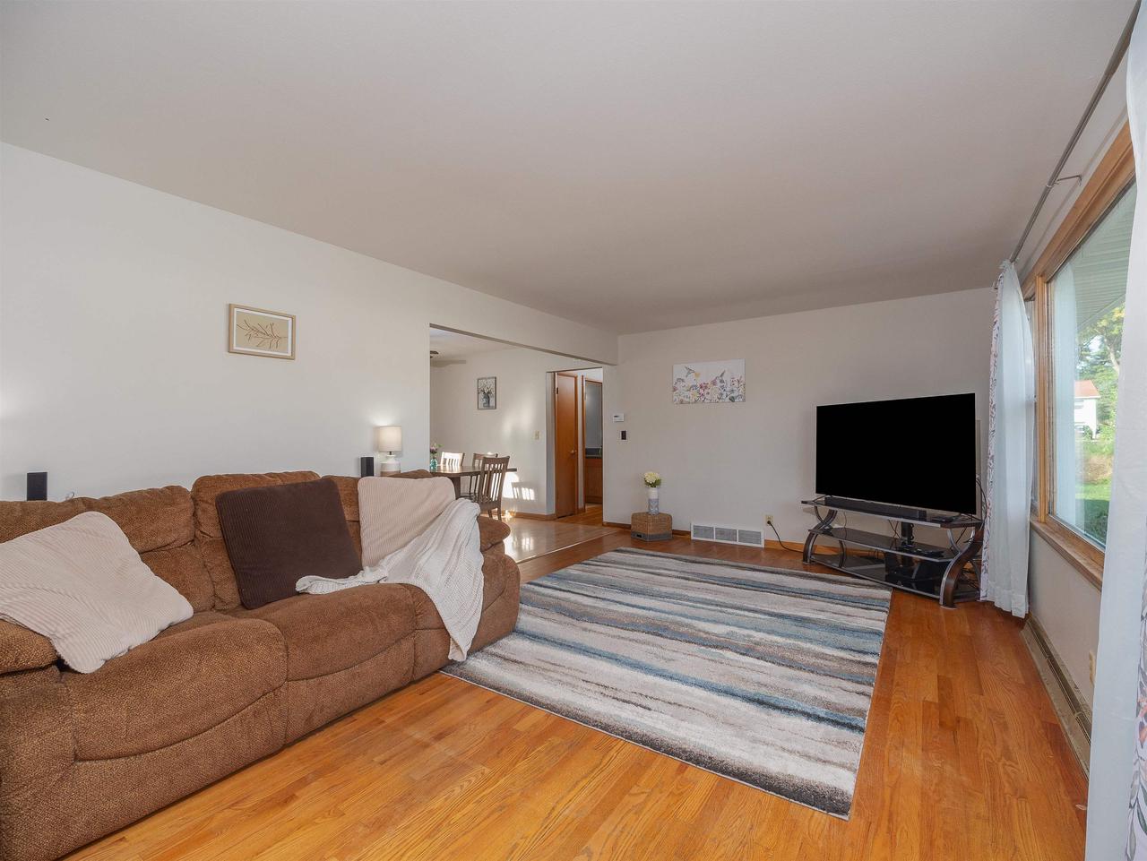 417 North Riverside Drive