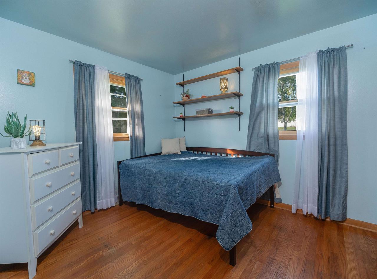 417 North Riverside Drive