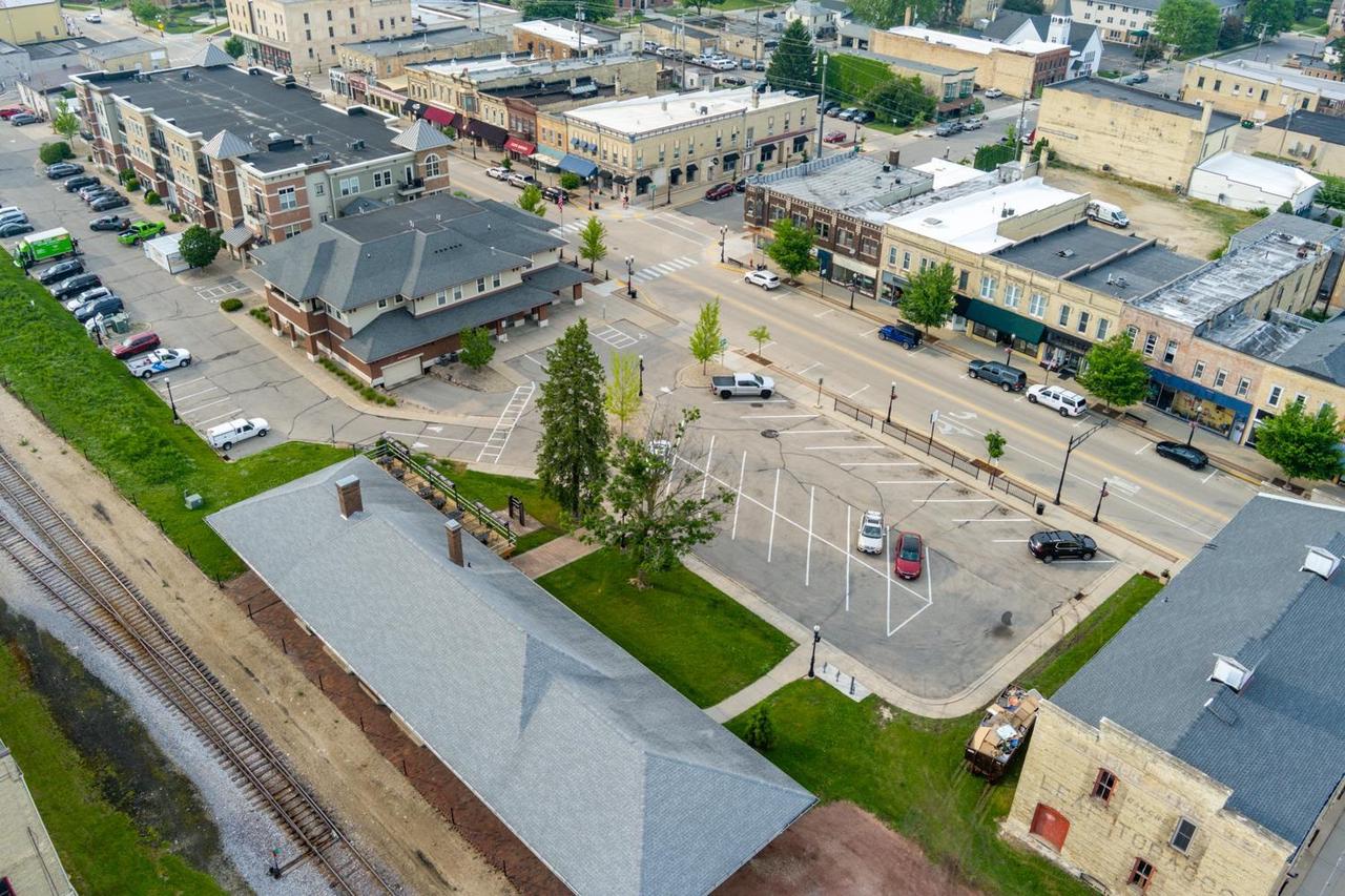 75 West Fulton Street