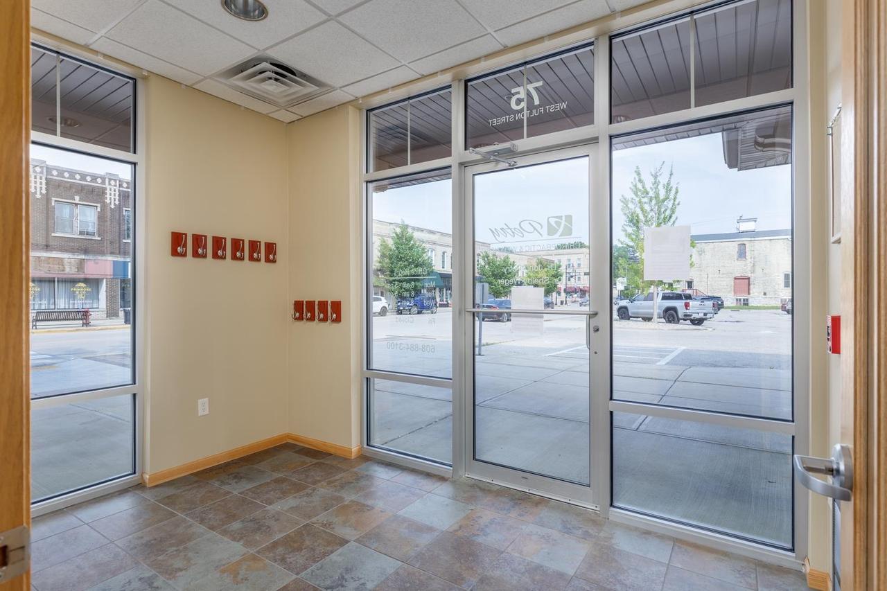 75 West Fulton Street