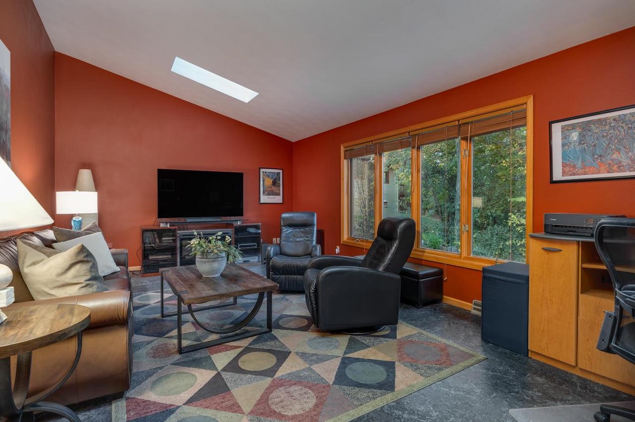 1506 Winchester Place