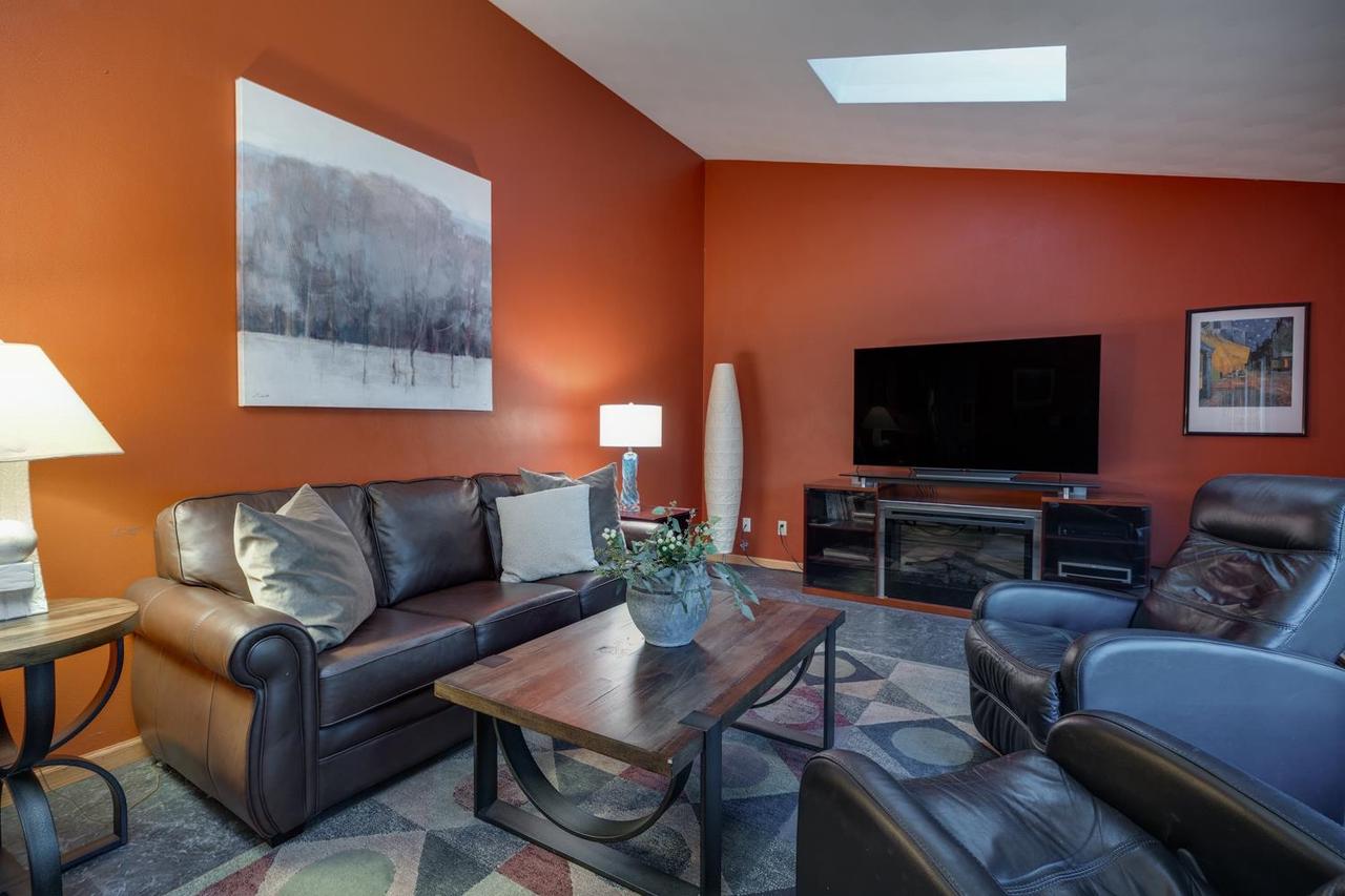 1506 Winchester Place