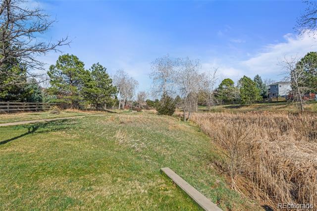 1544 E Weldona Way