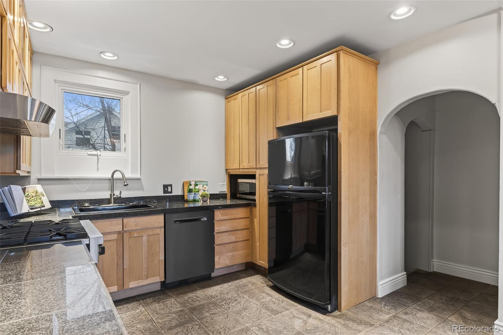 1401 Garrison Street