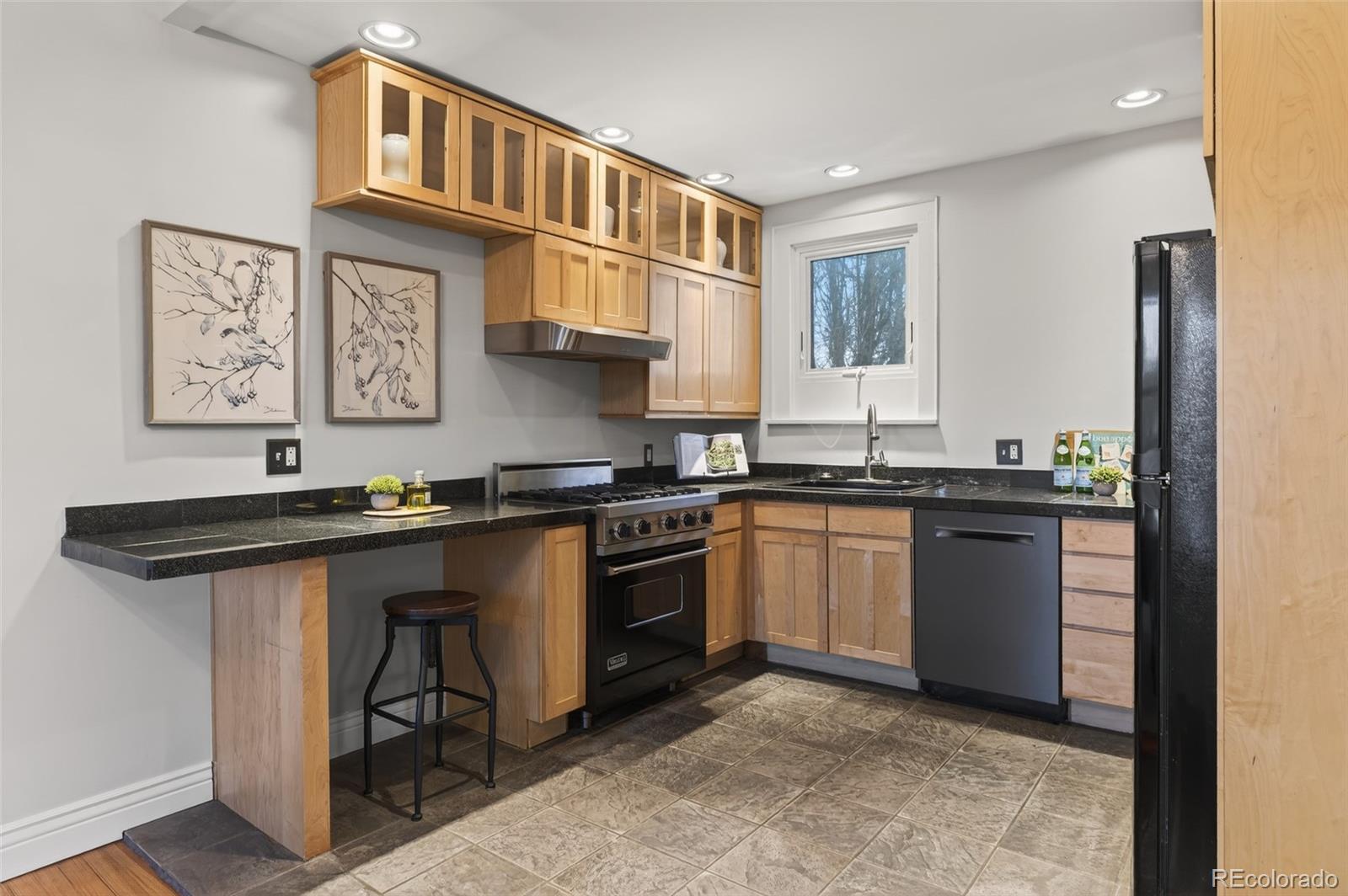 1401 Garrison Street