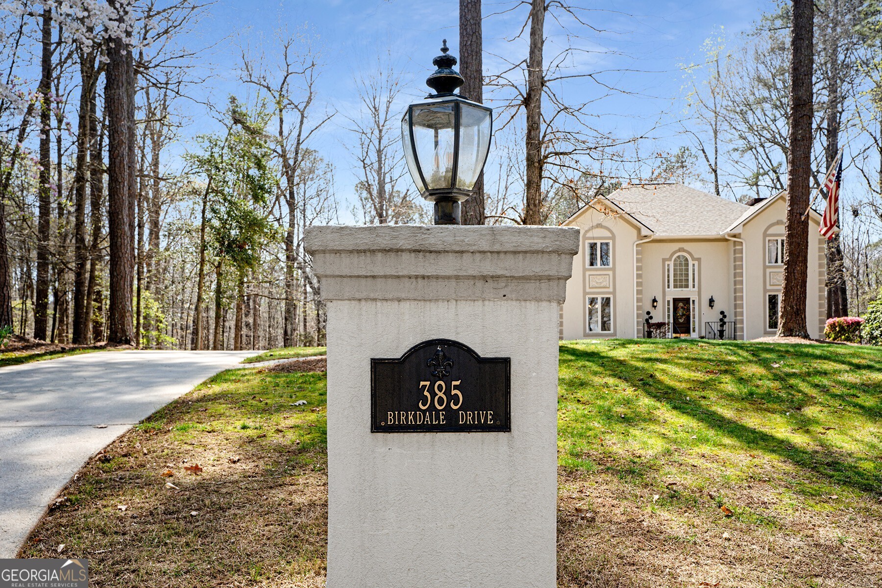 385 Birkdale Drive