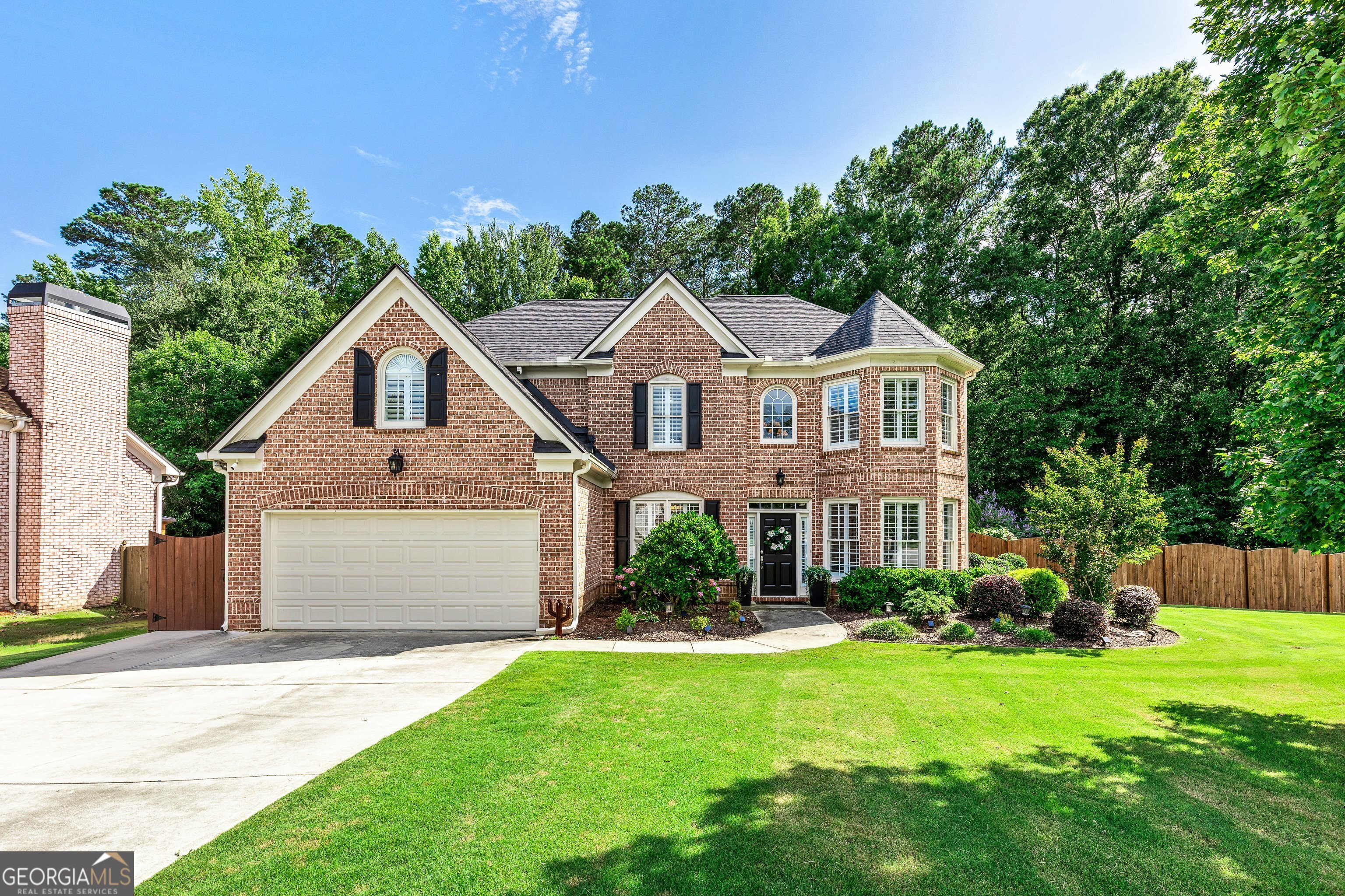 1605 Cascade Overlook