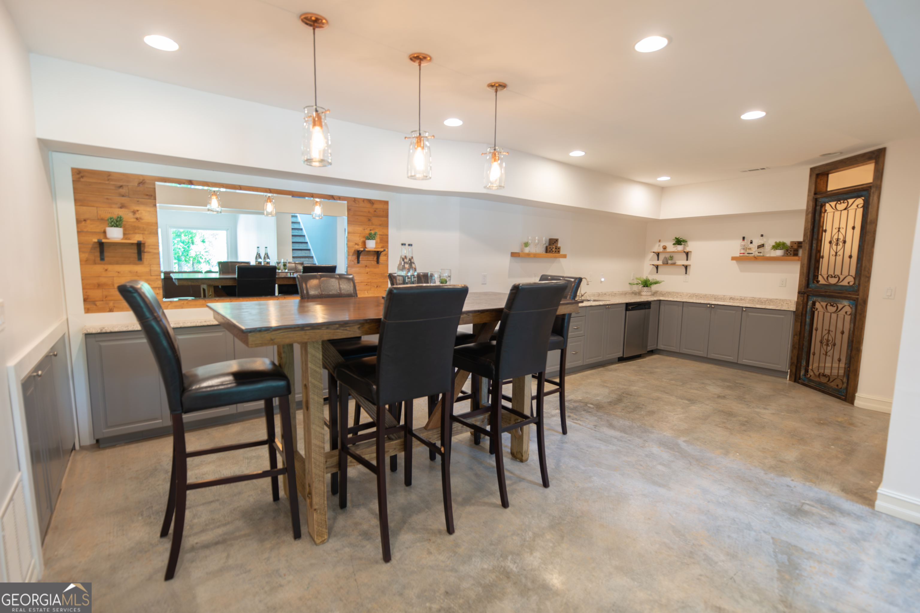 1033 Patina Point
