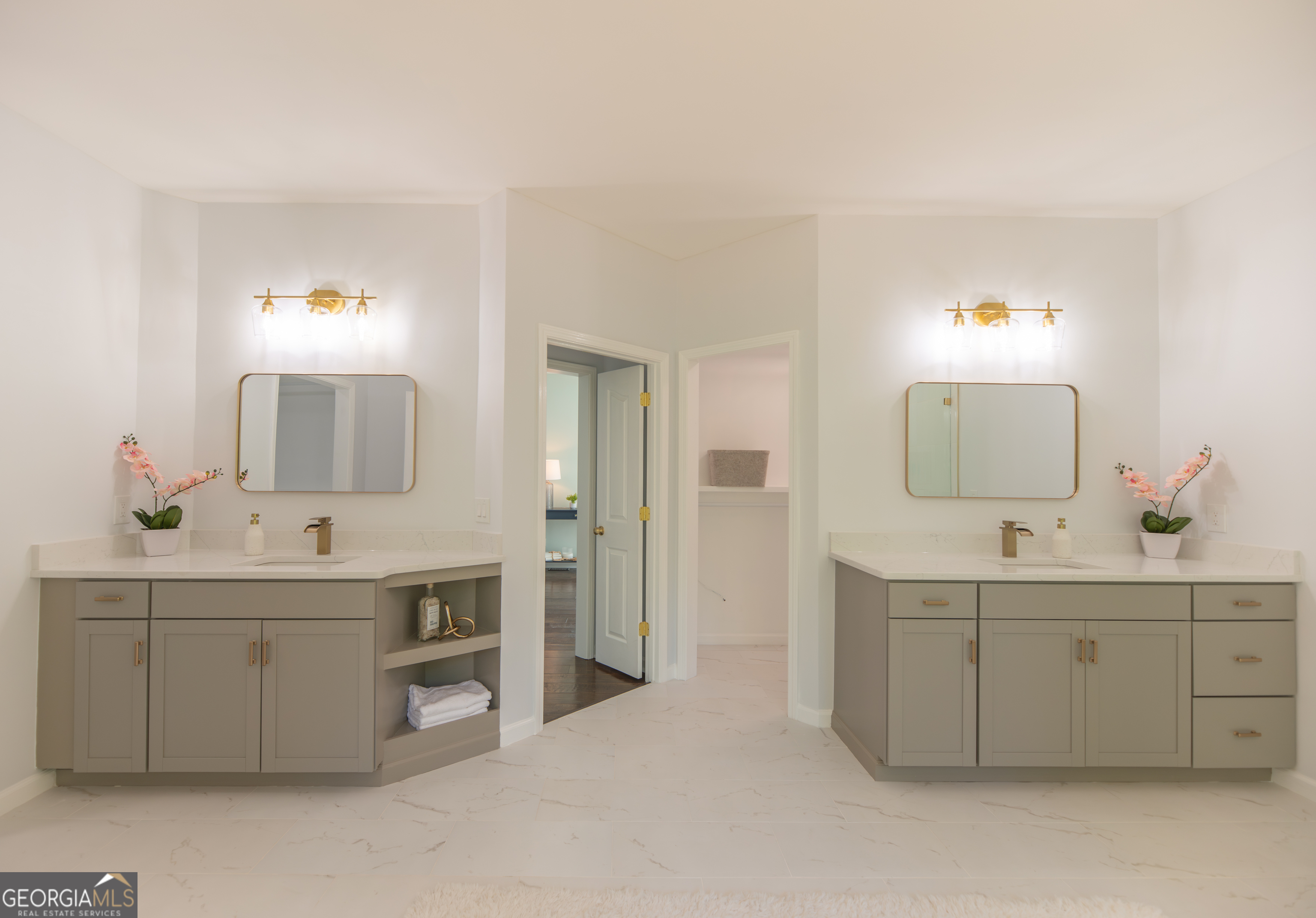 1033 Patina Point
