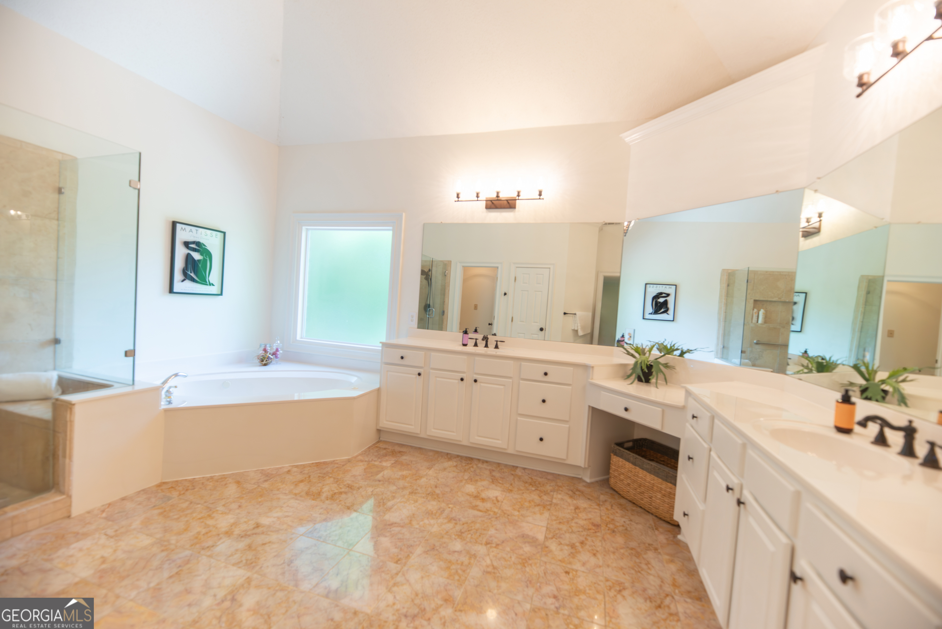 155 Torrey Pines Court