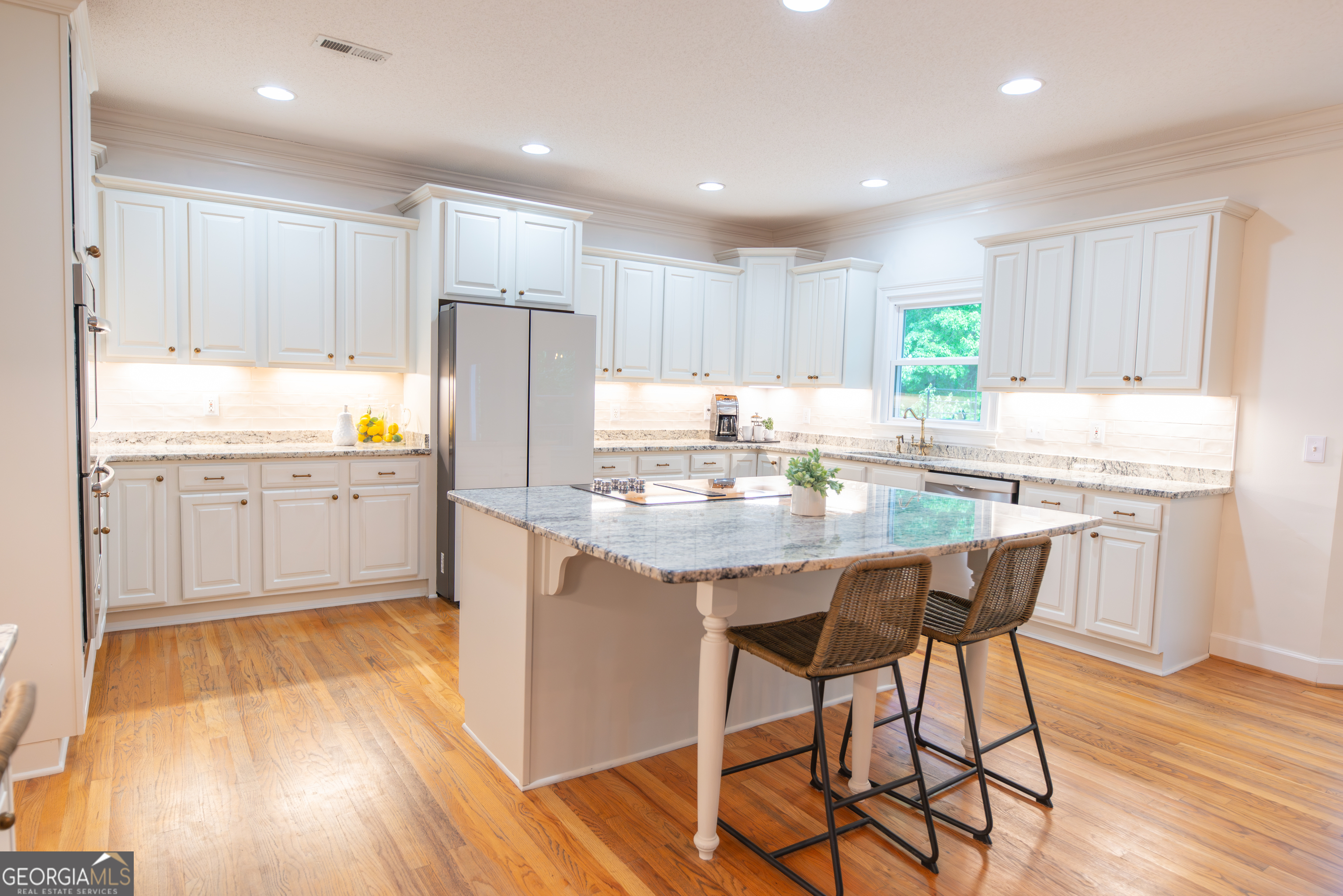 155 Torrey Pines Court