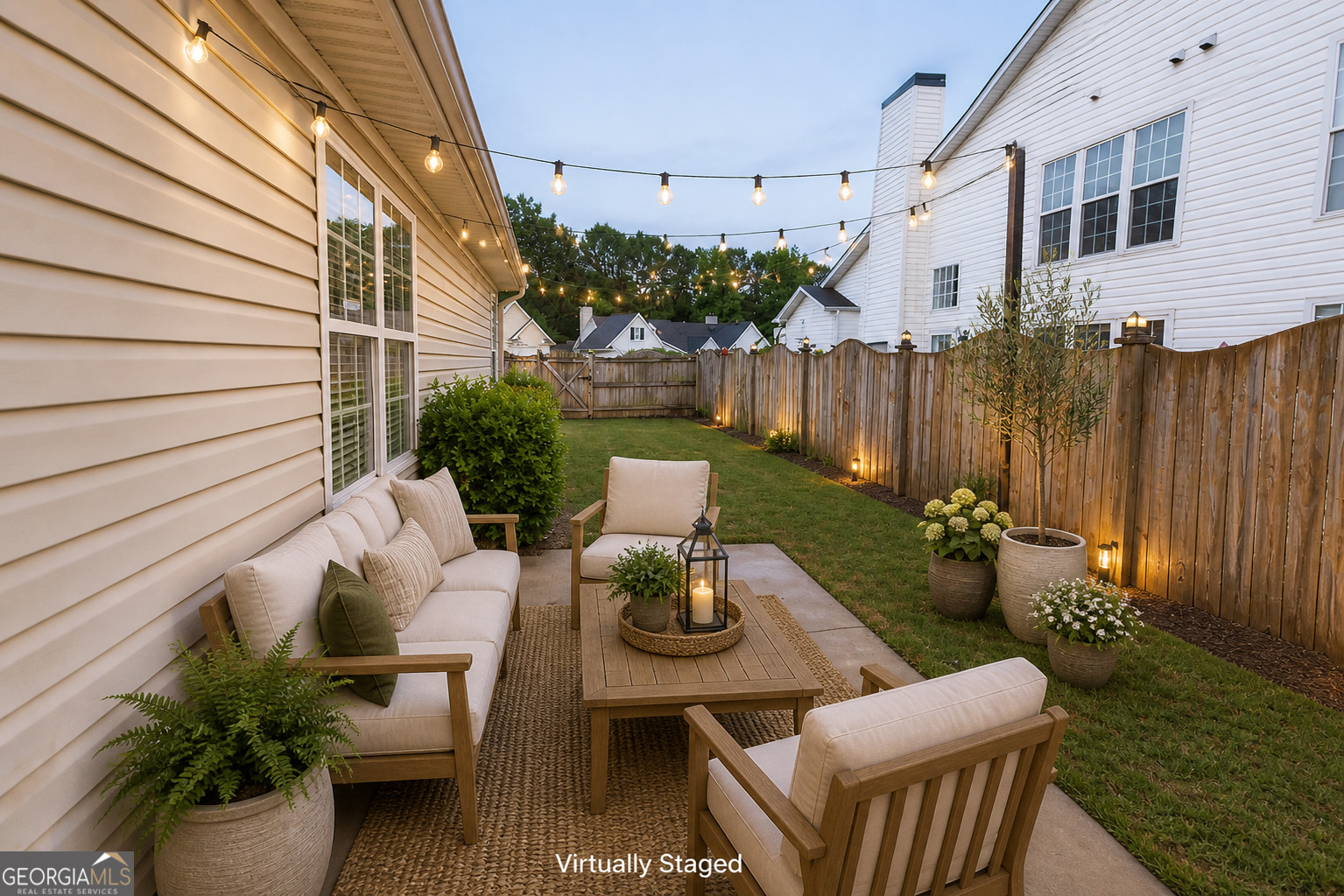 40 Courtyard Lane