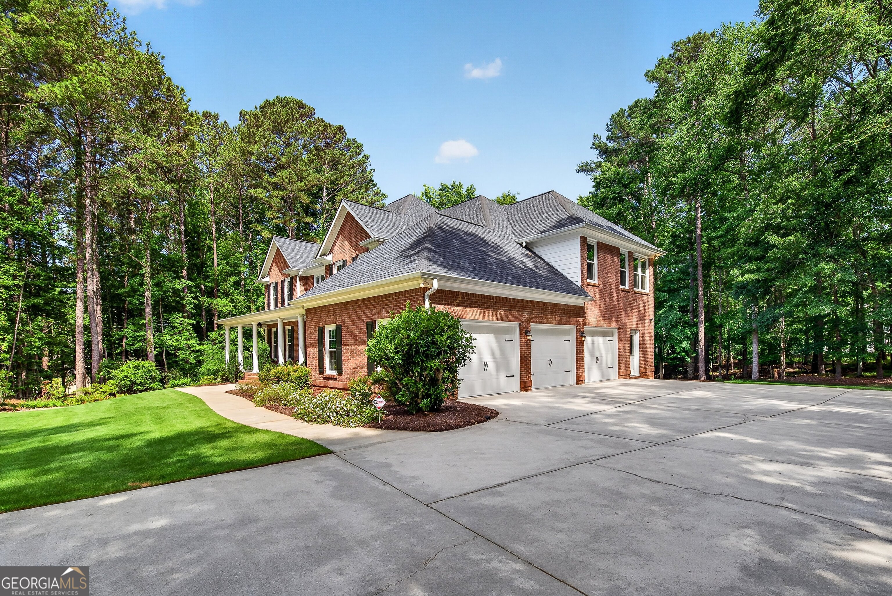 140 Tall Timber Court