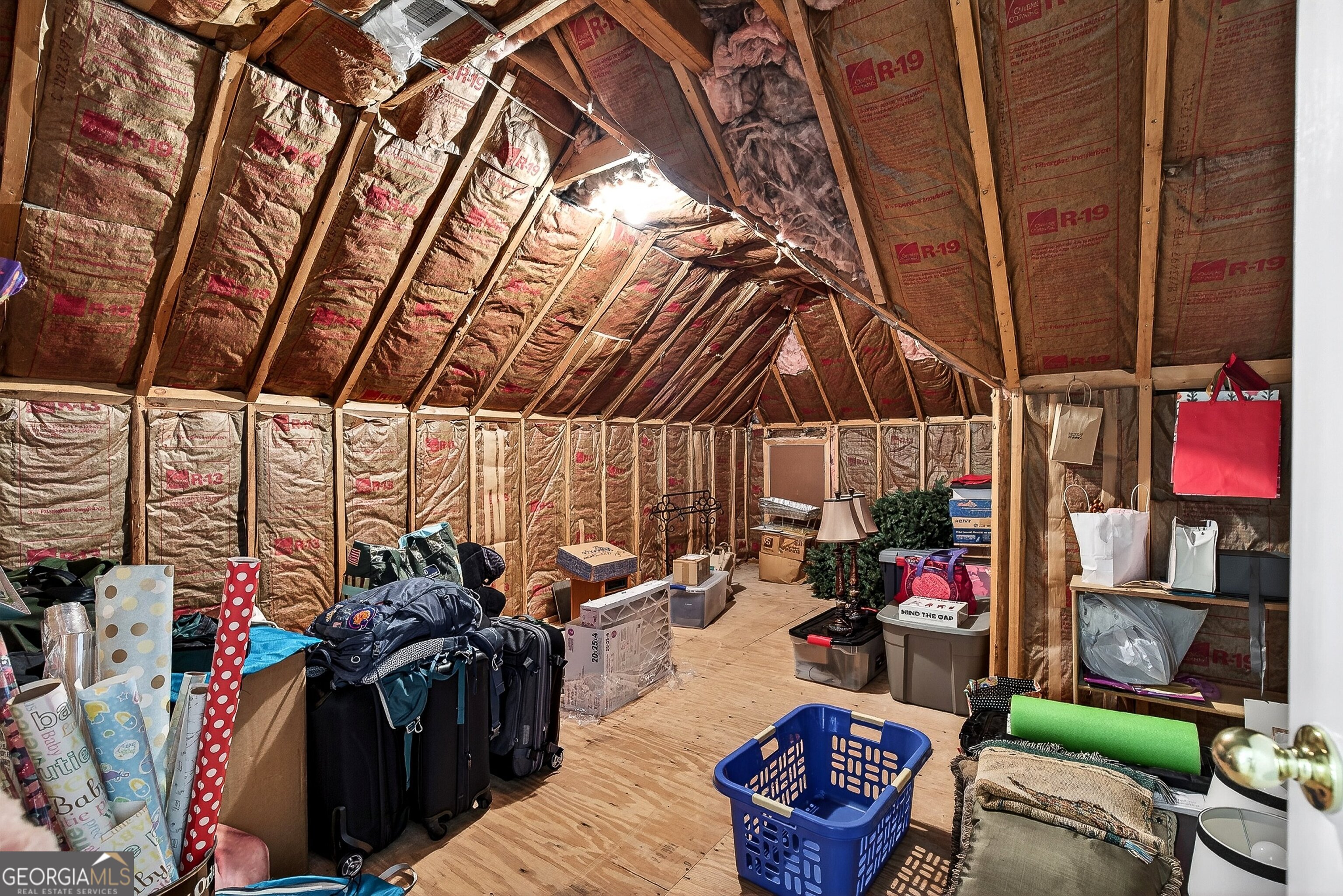 140 Tall Timber Court