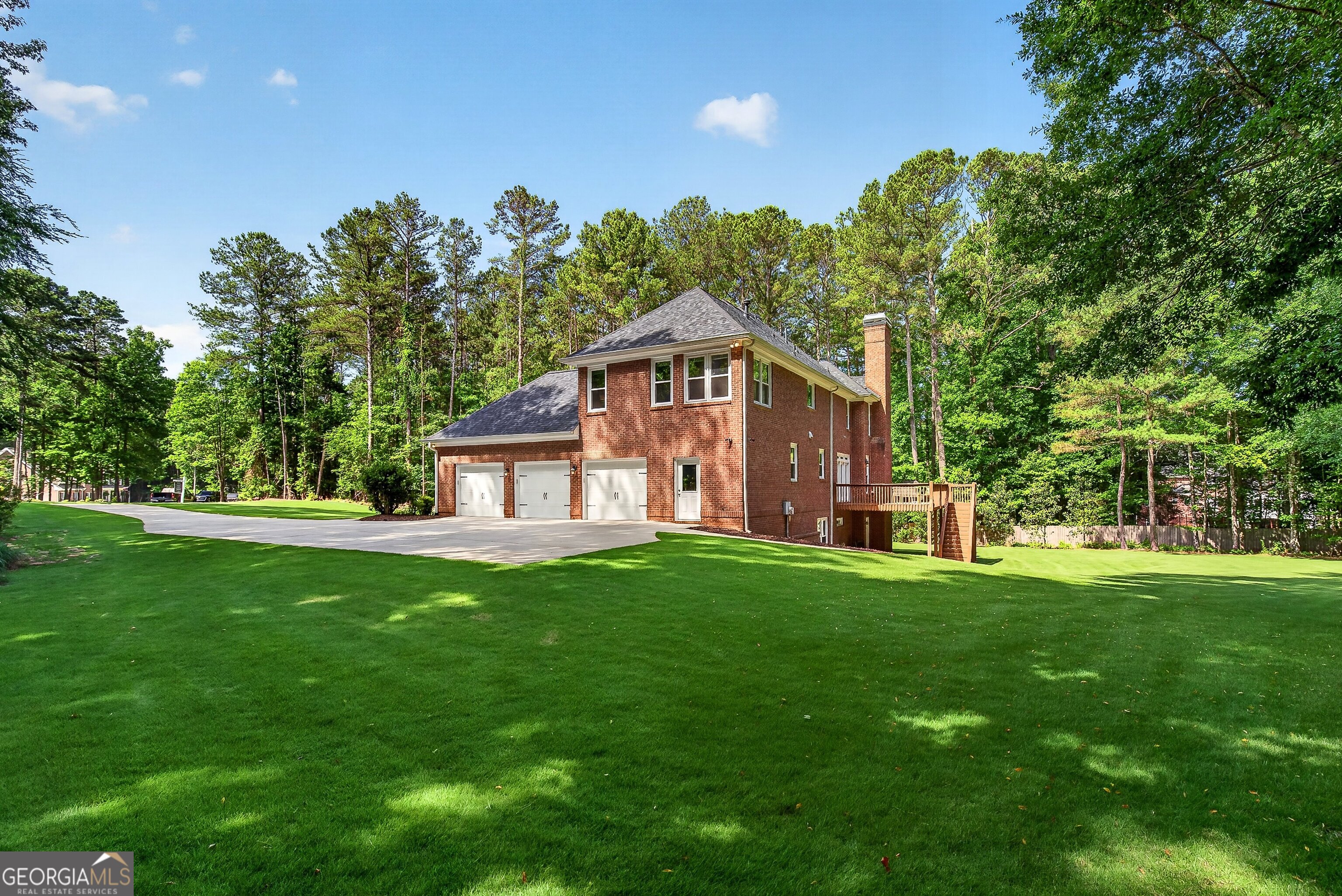 140 Tall Timber Court