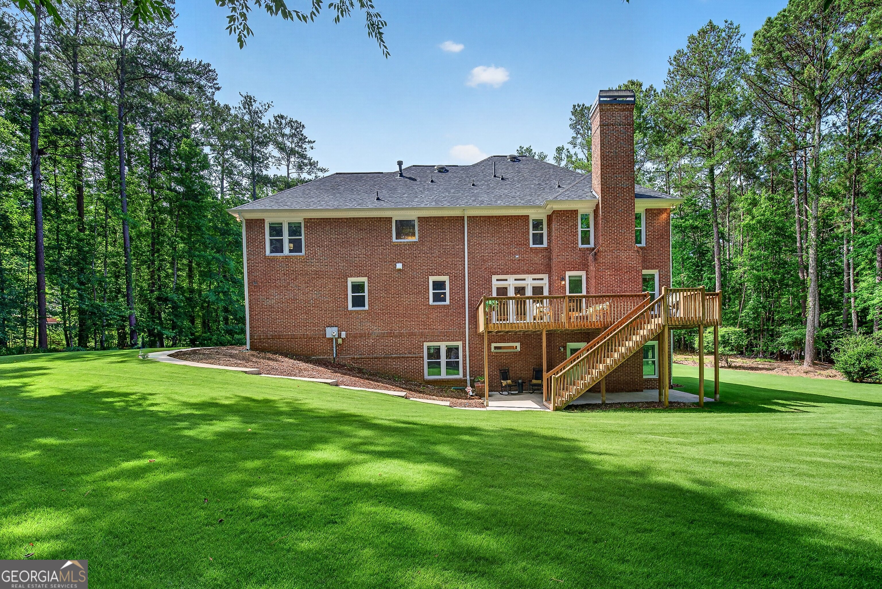 140 Tall Timber Court