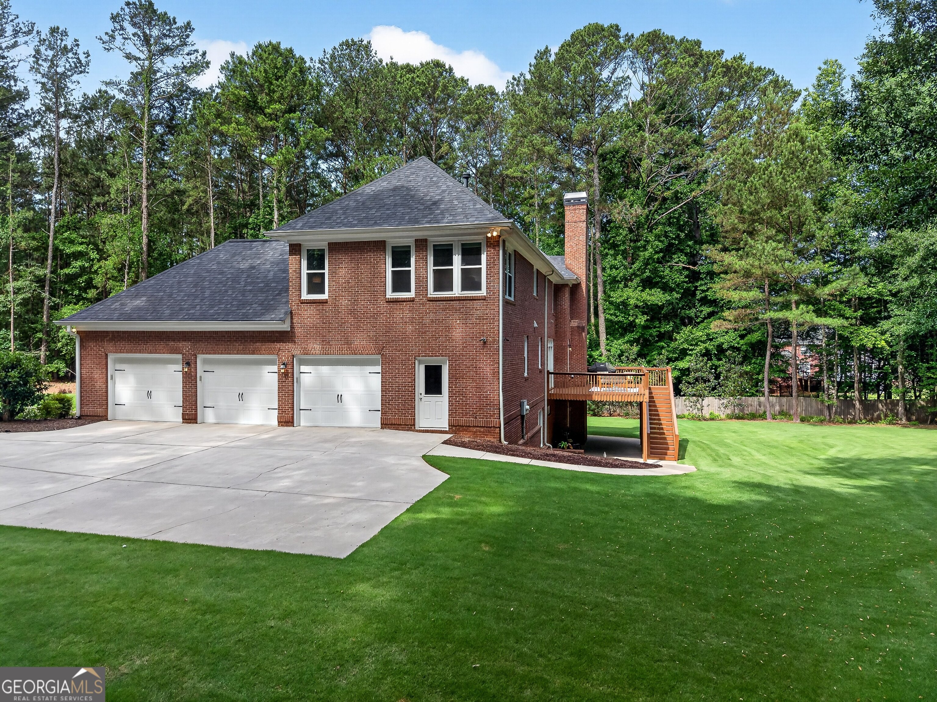 140 Tall Timber Court