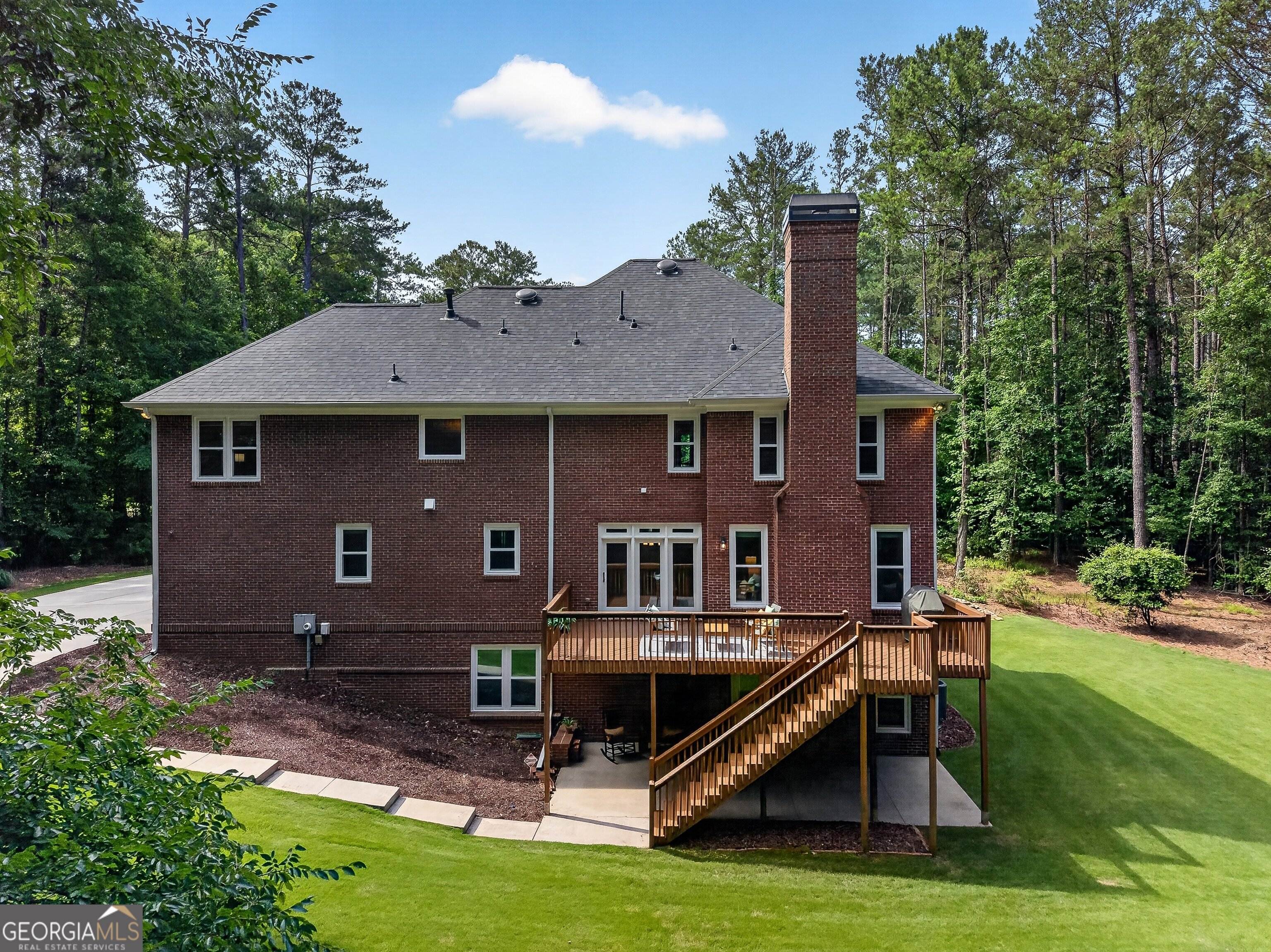 140 Tall Timber Court