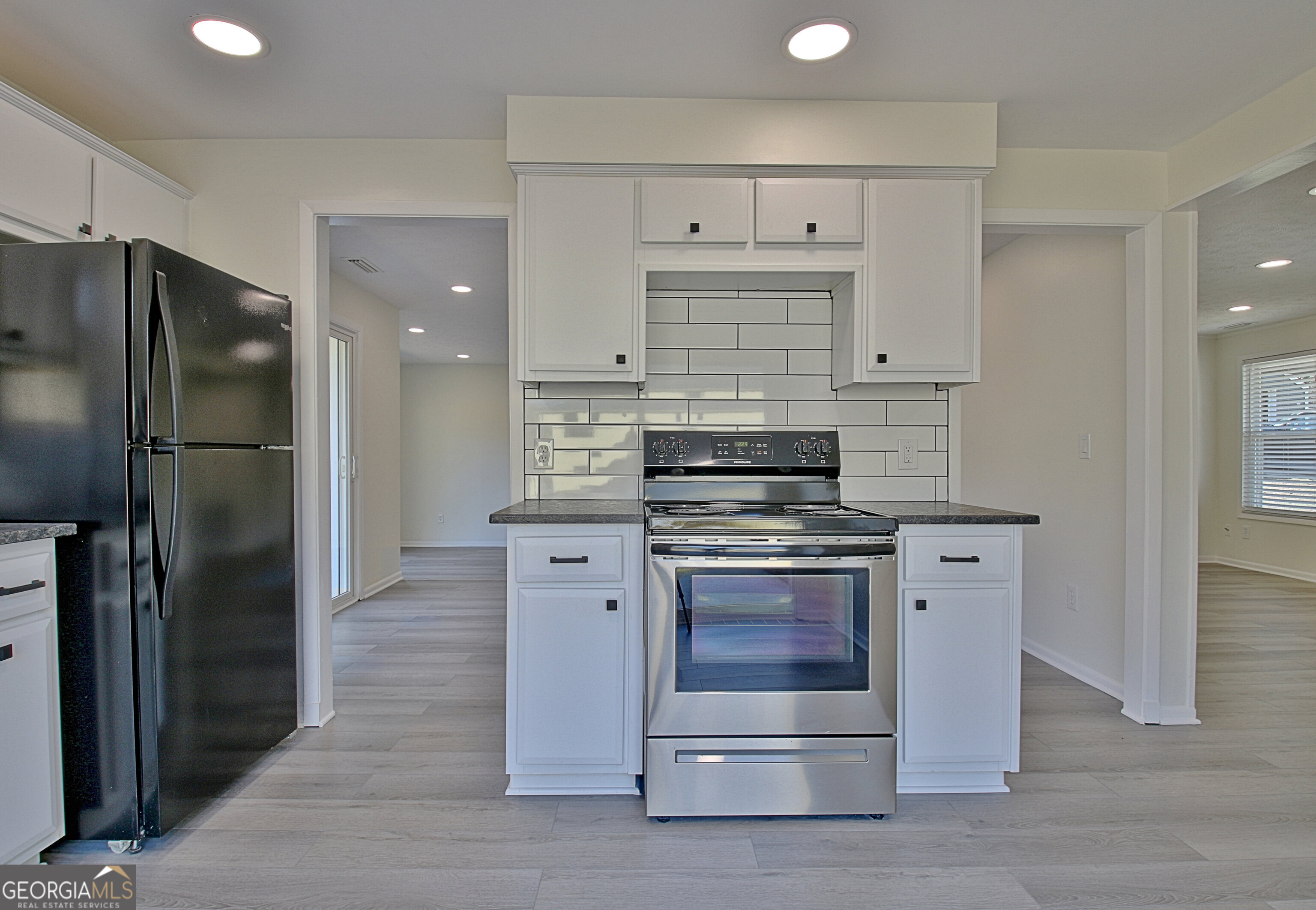 103 Bay Point