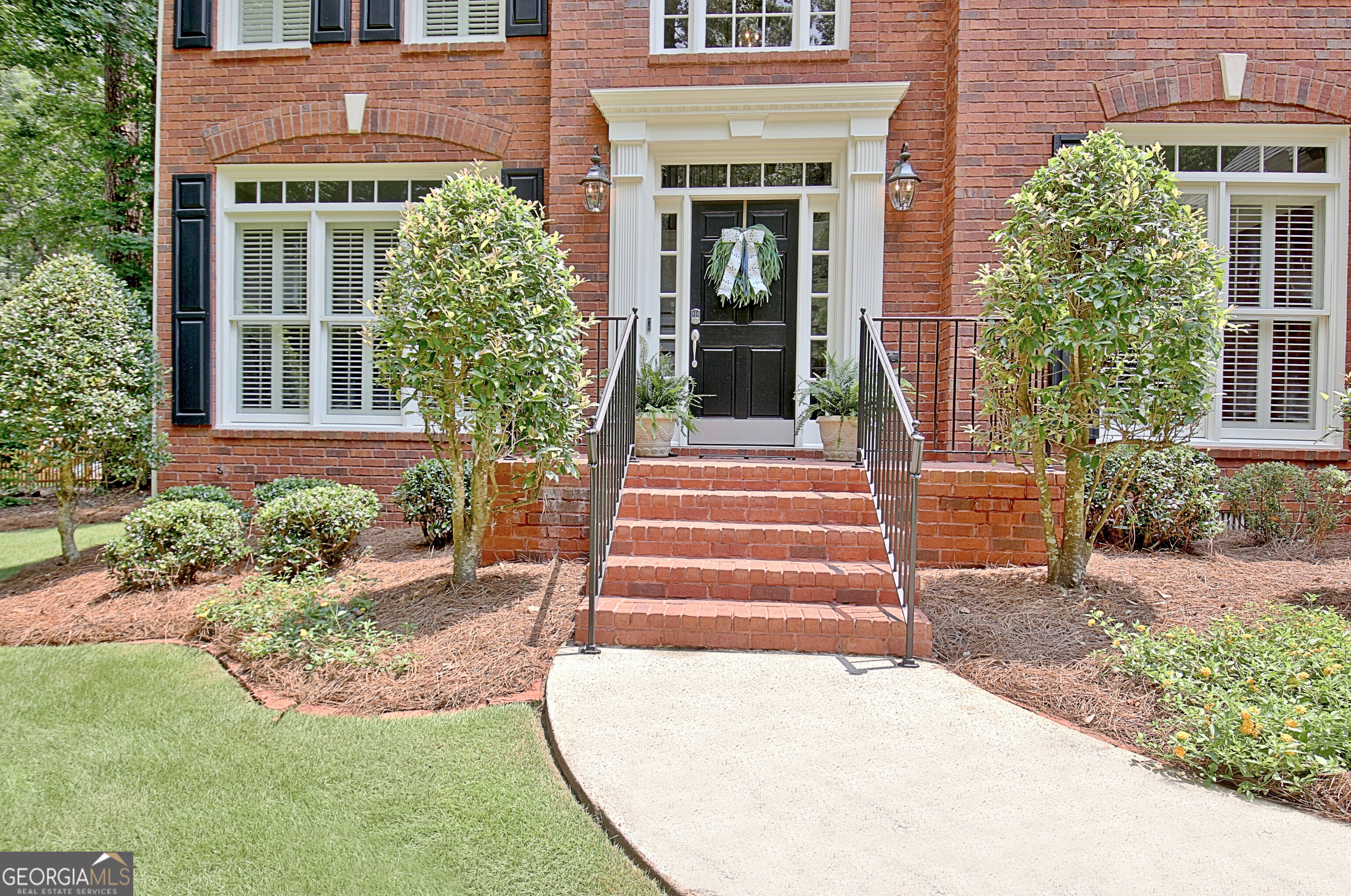 370 Stonehaven Drive