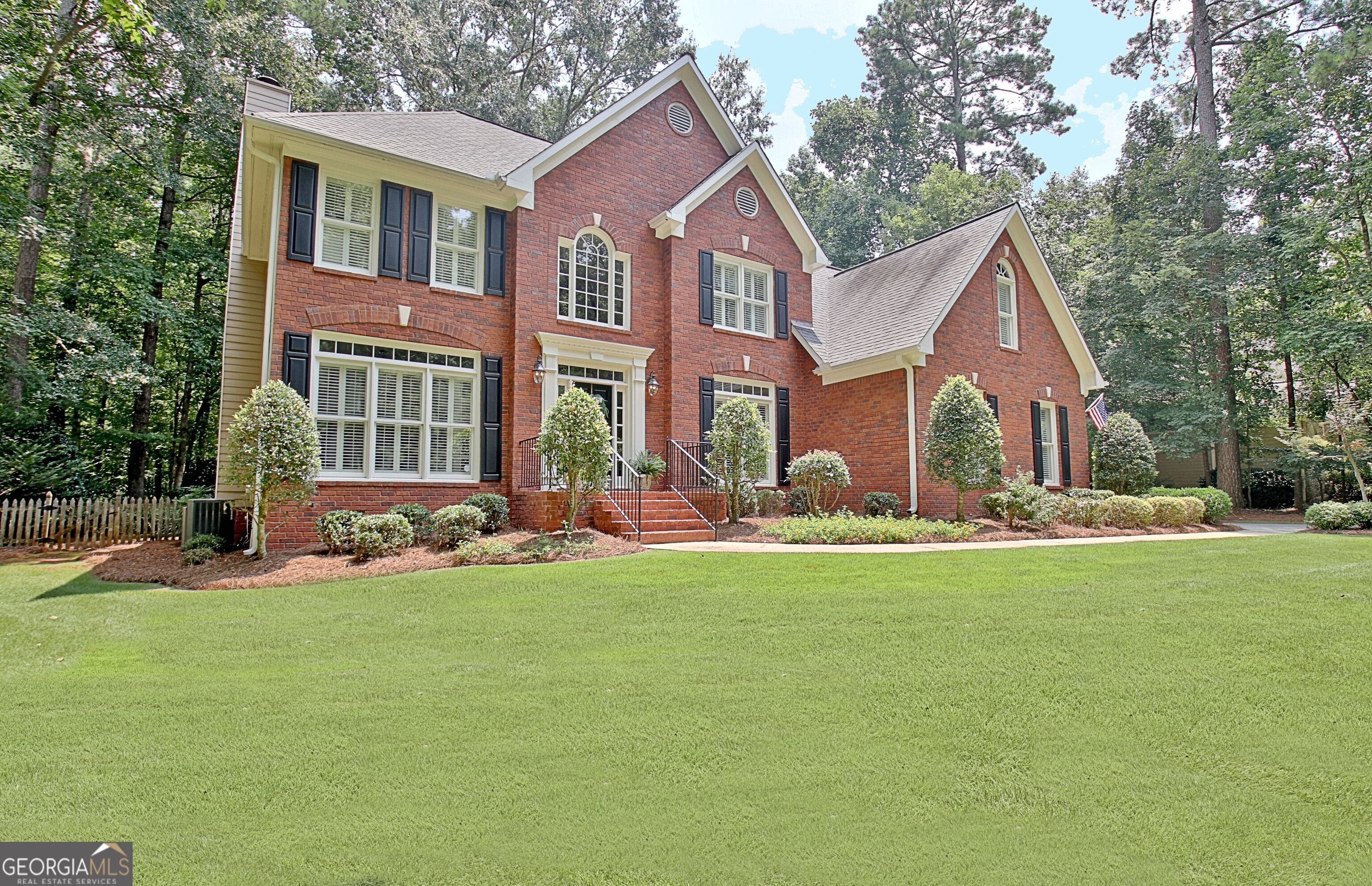 370 Stonehaven Drive