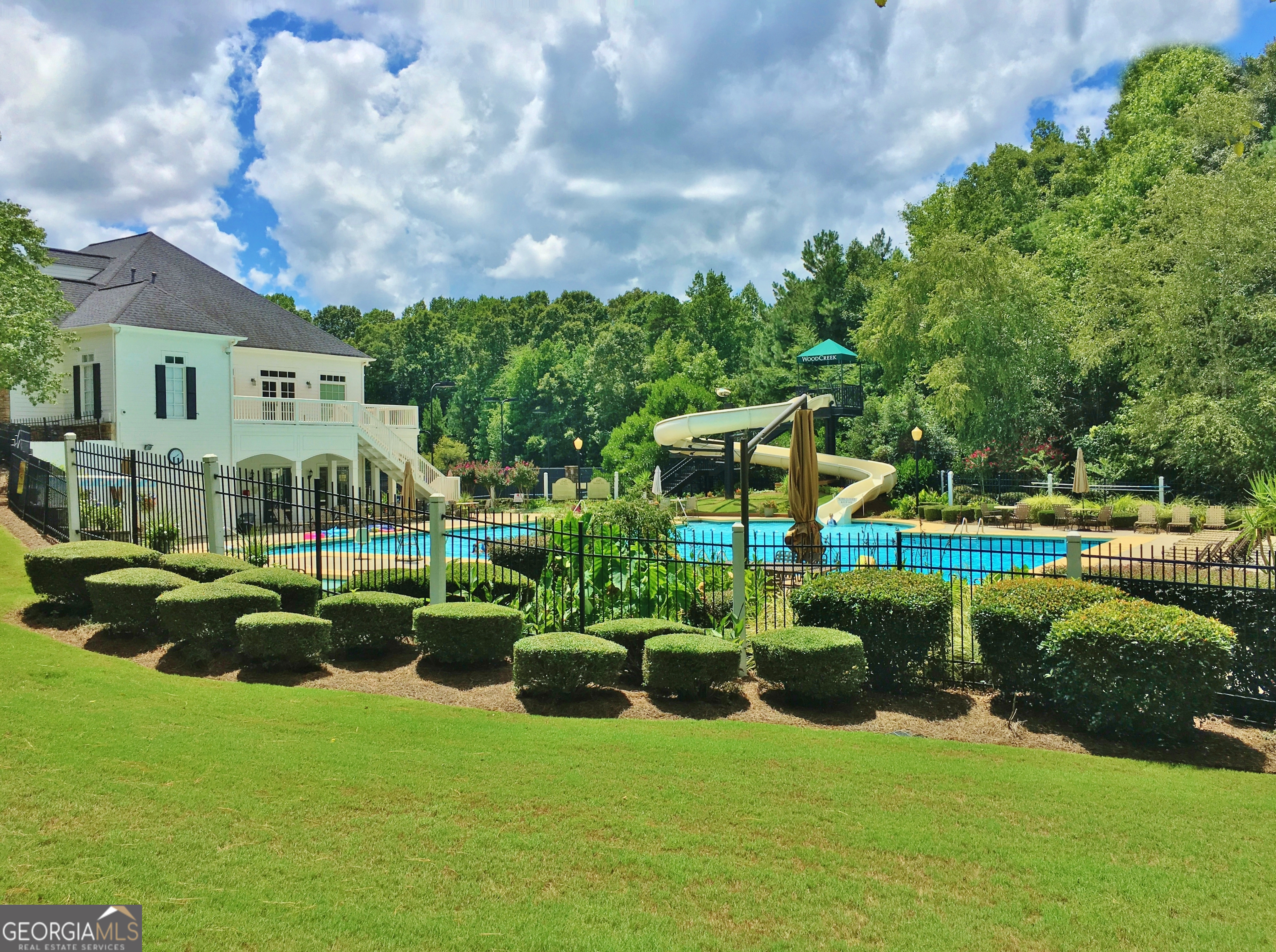 370 Stonehaven Drive