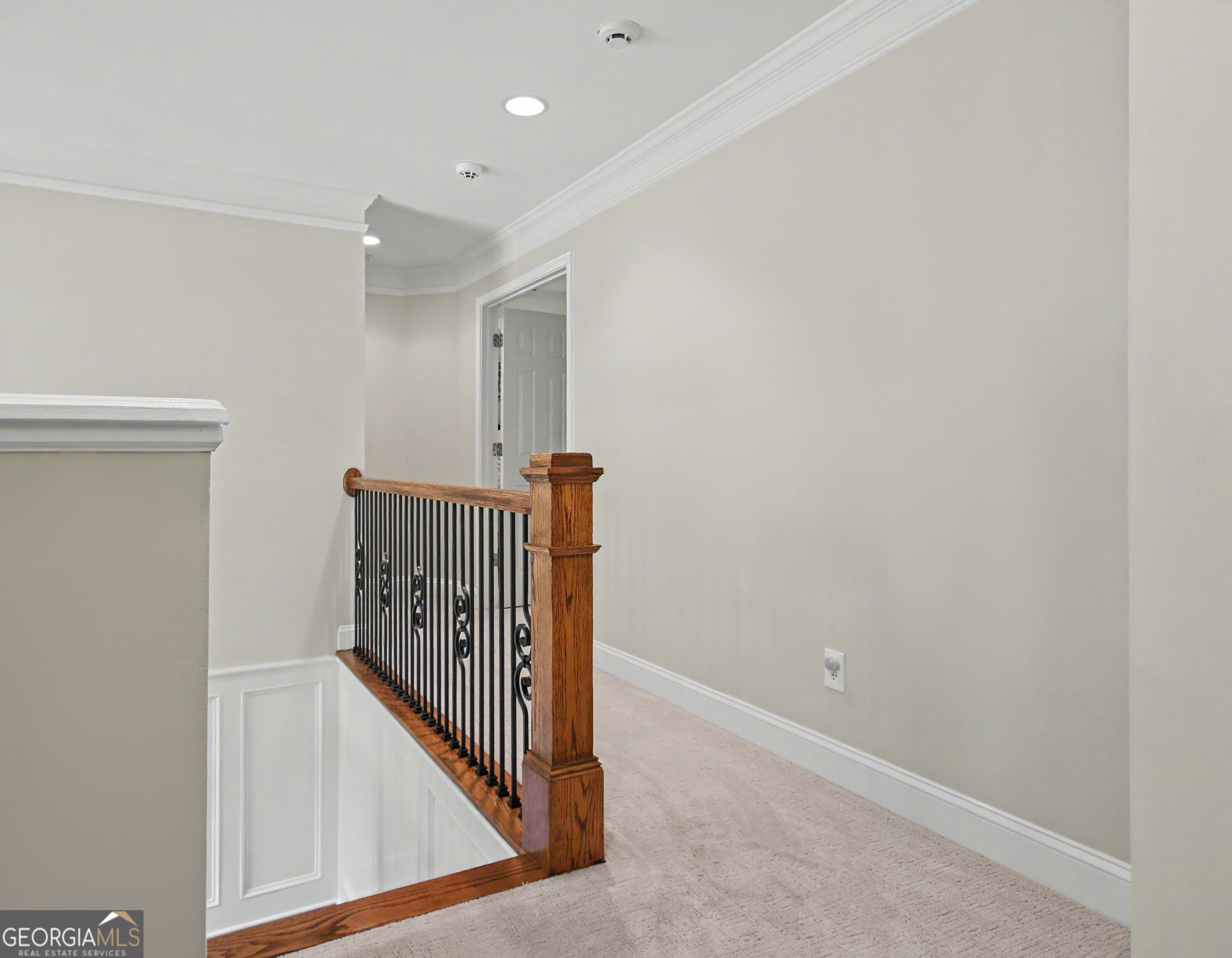 370 Stonehaven Drive