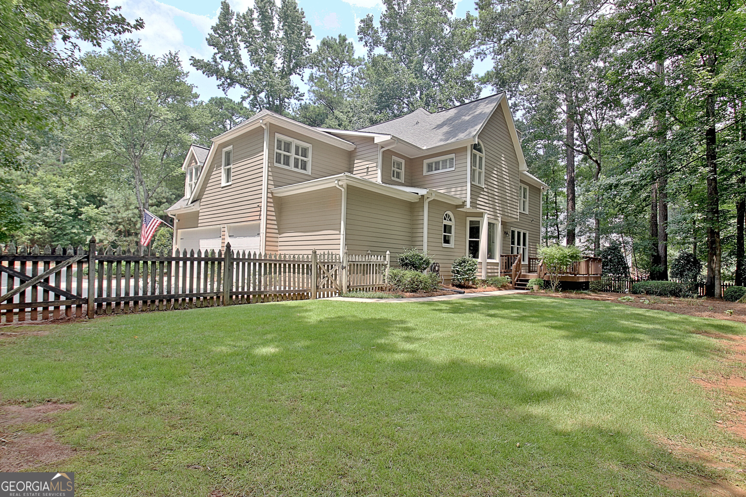 370 Stonehaven Drive