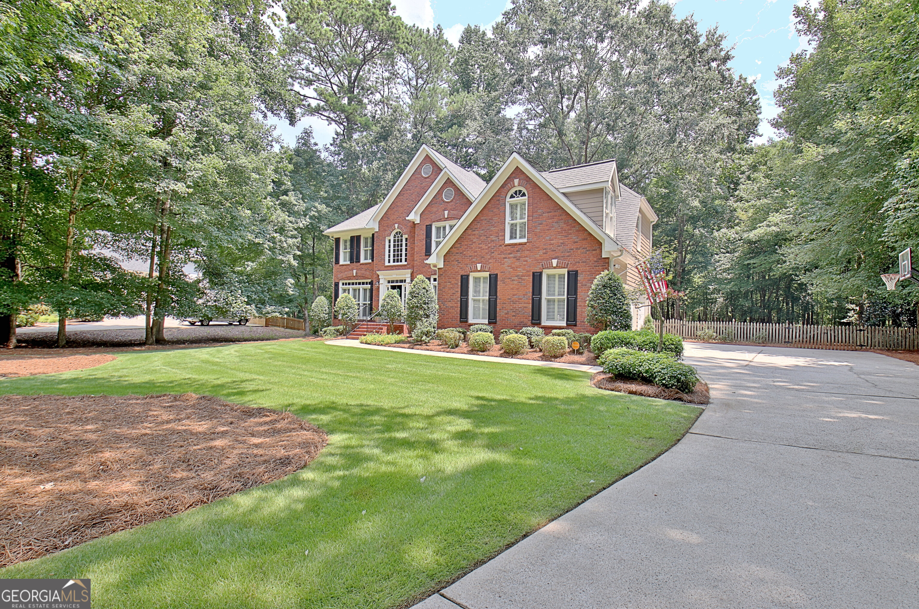370 Stonehaven Drive