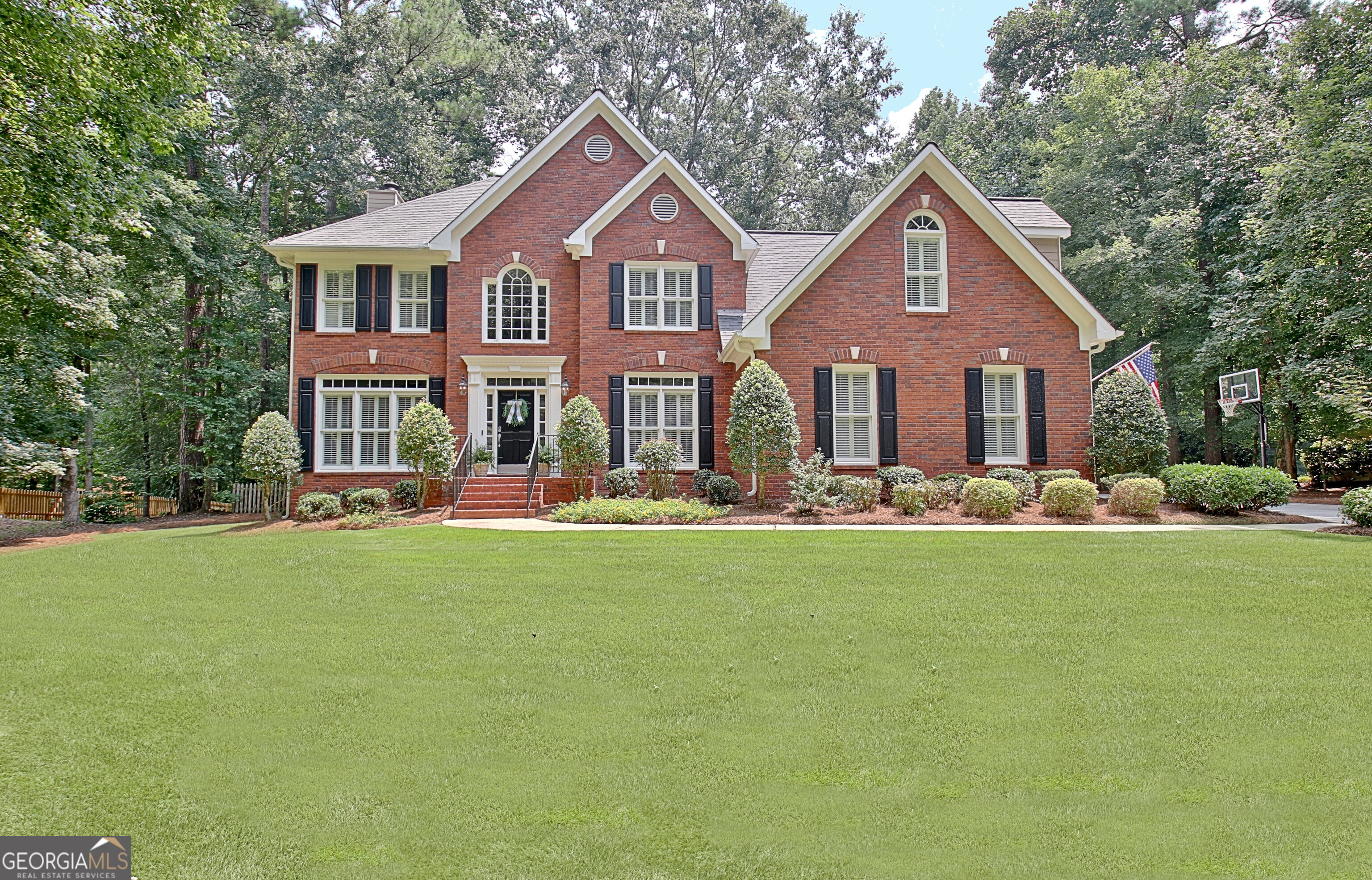 370 Stonehaven Drive