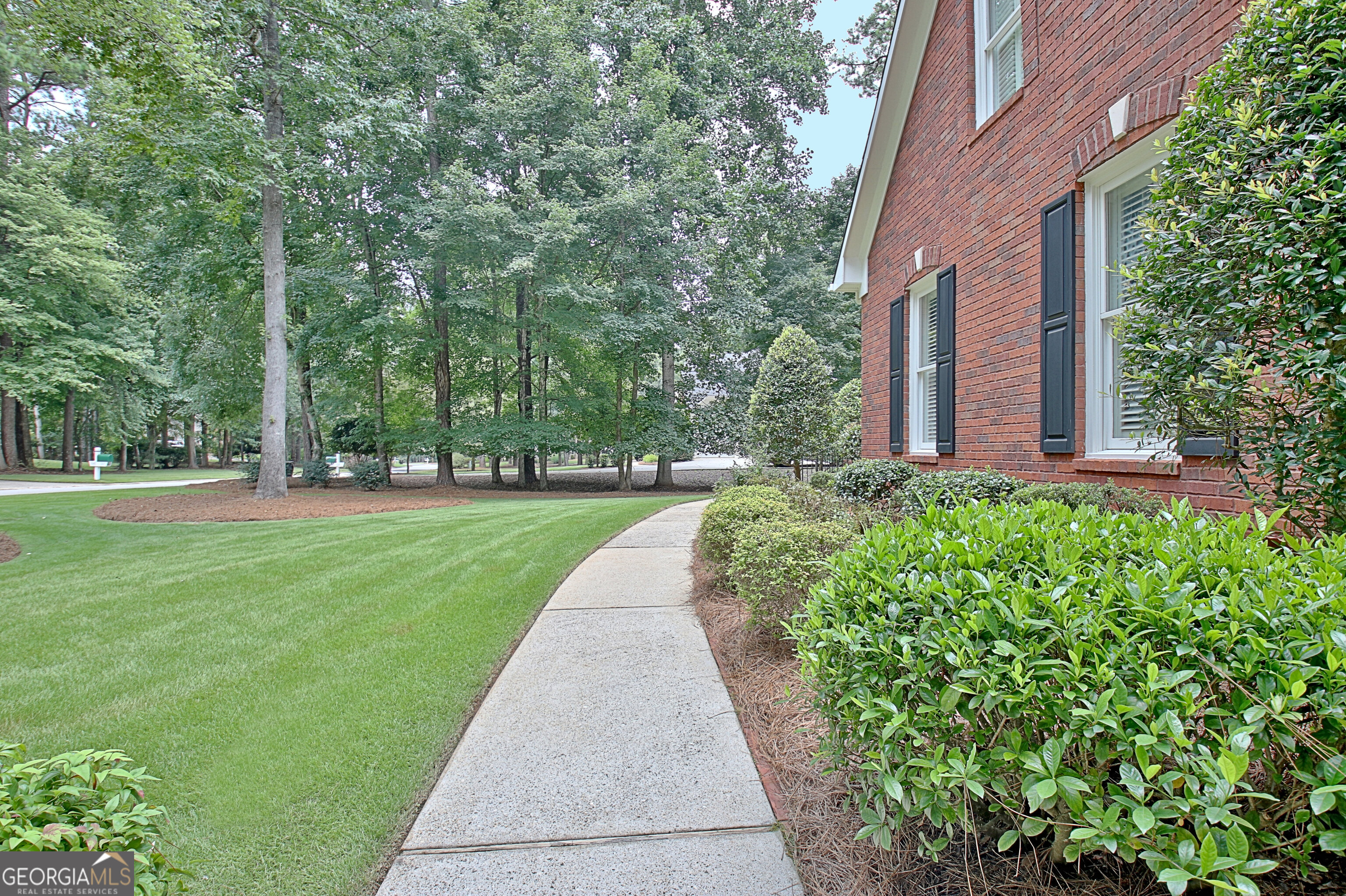 370 Stonehaven Drive