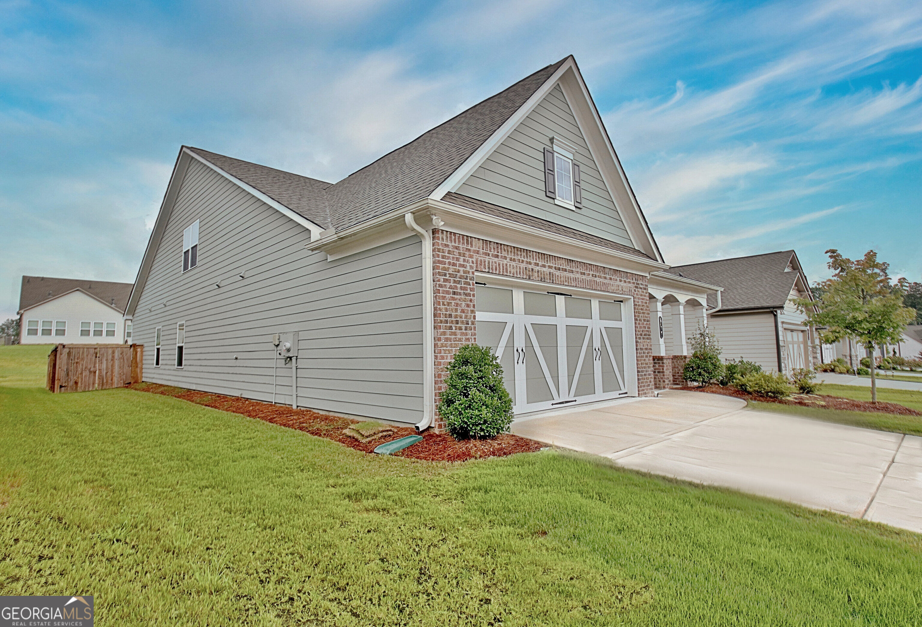195 Amherst Way