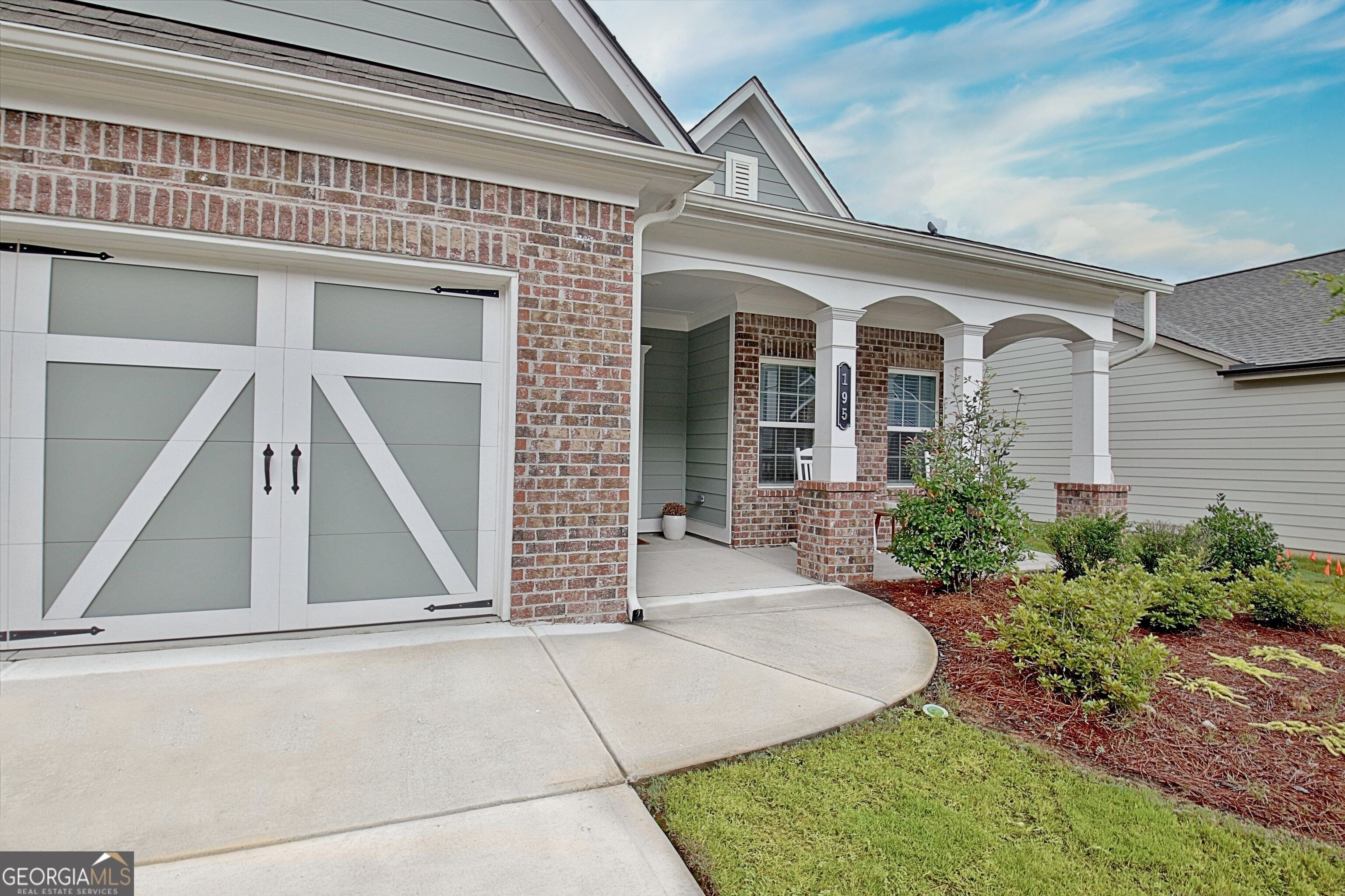 195 Amherst Way