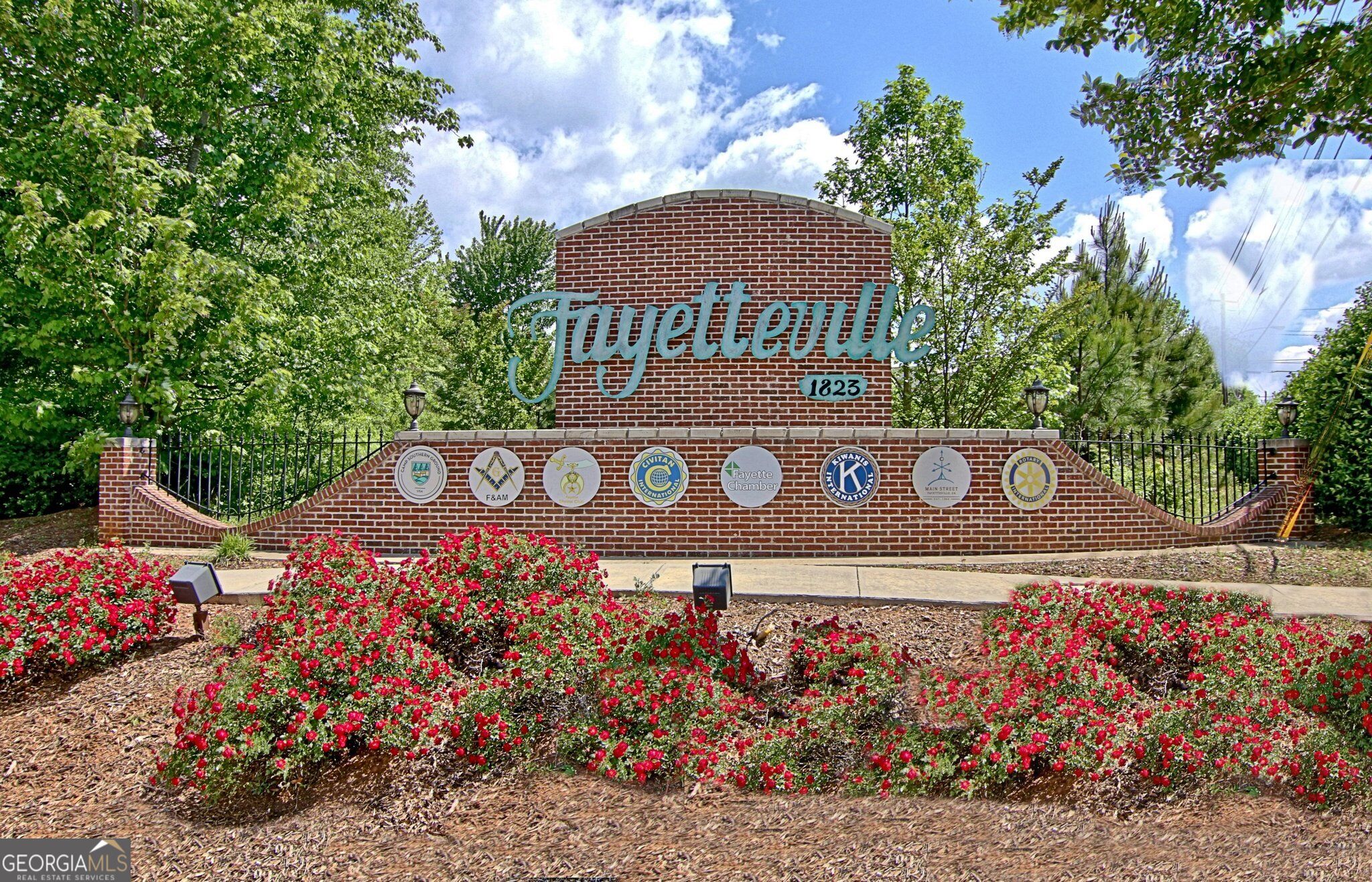 195 Amherst Way