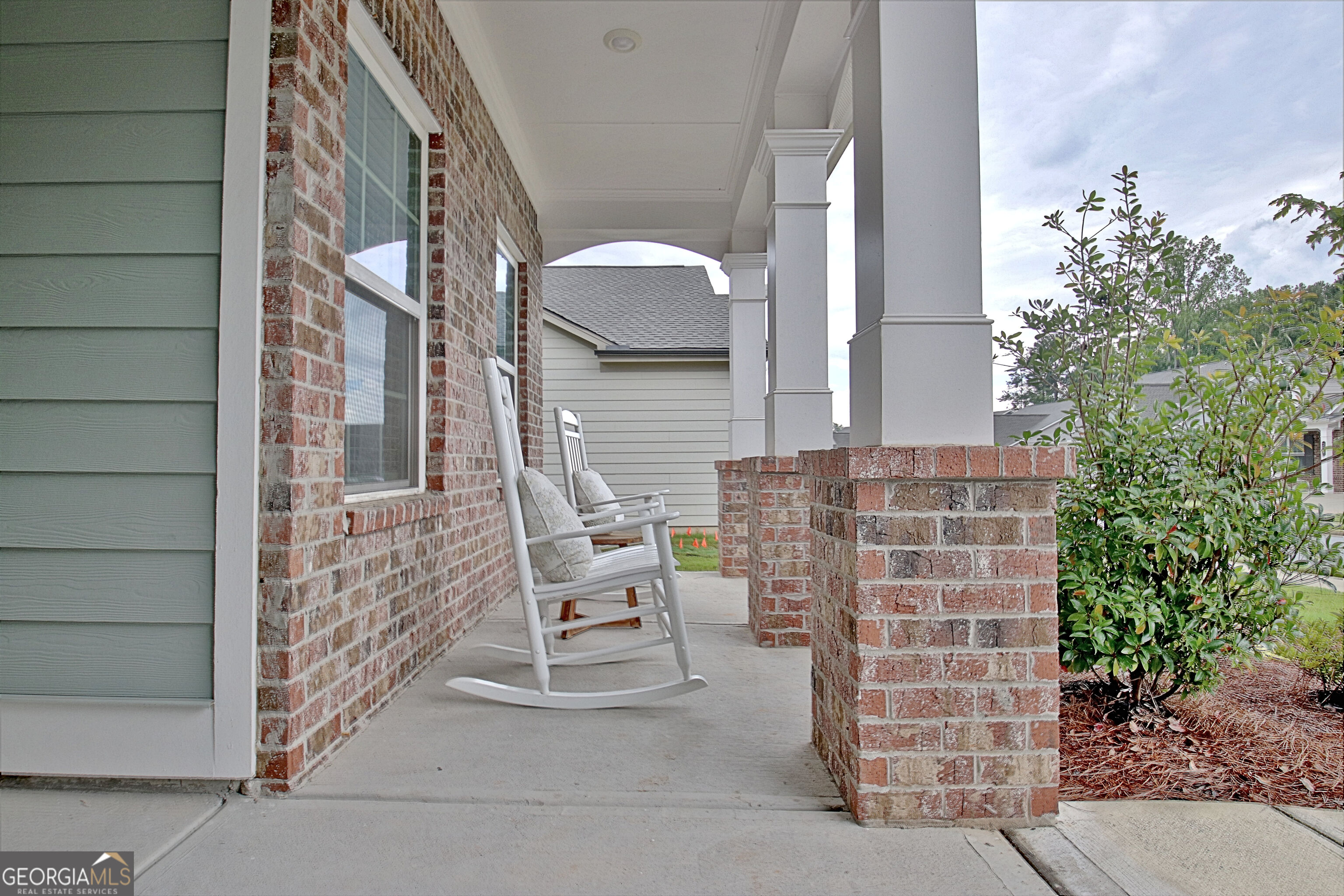 195 Amherst Way