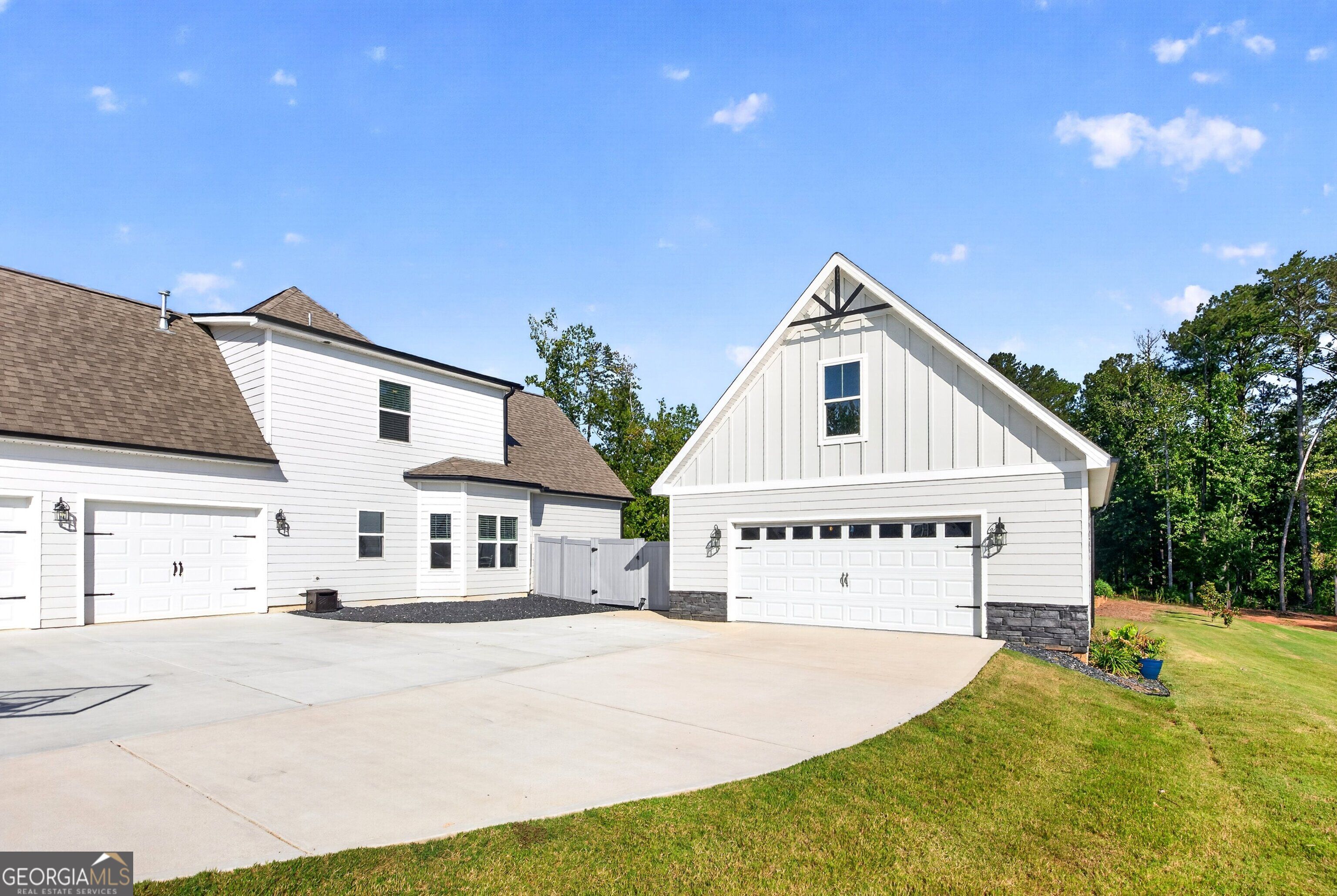 73 Starr Place