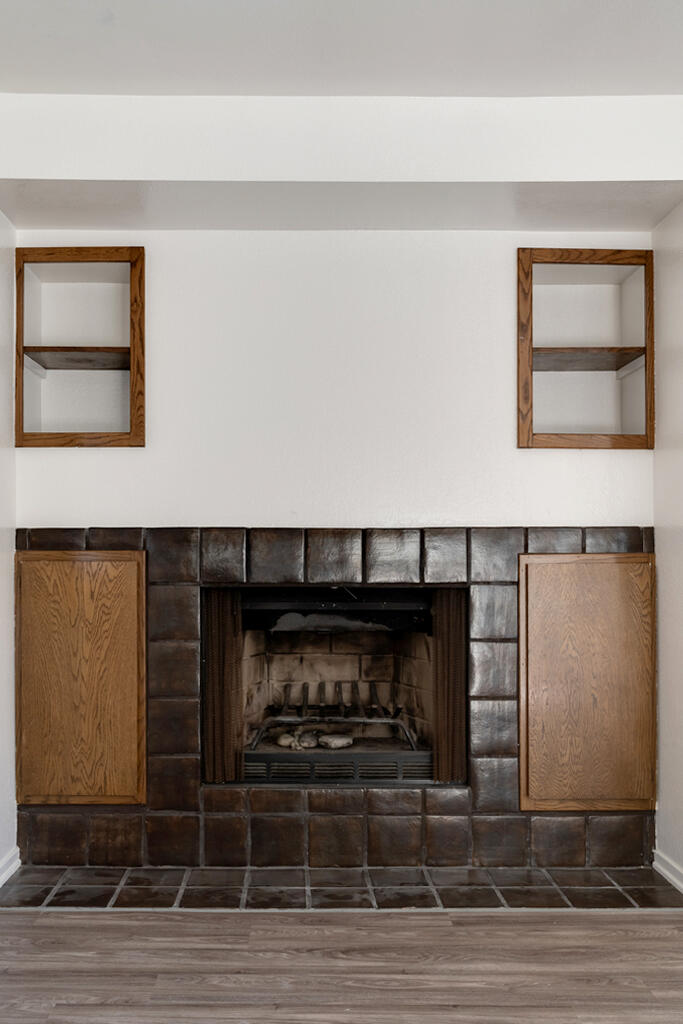 522 W Victoria Street, C