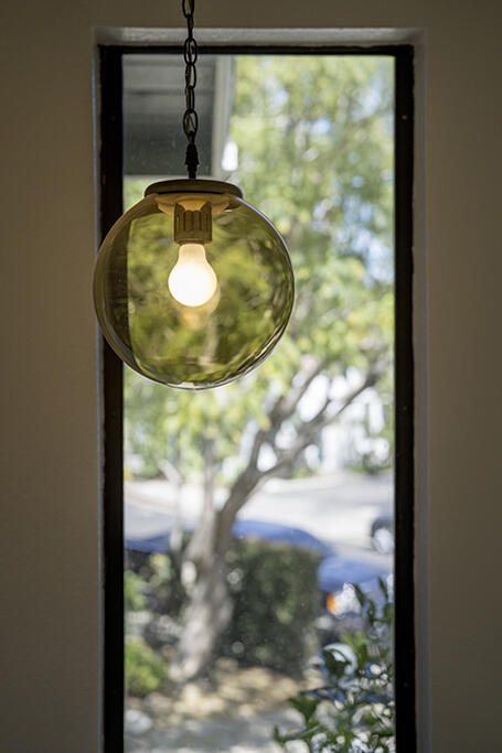 522 W Victoria Street, C