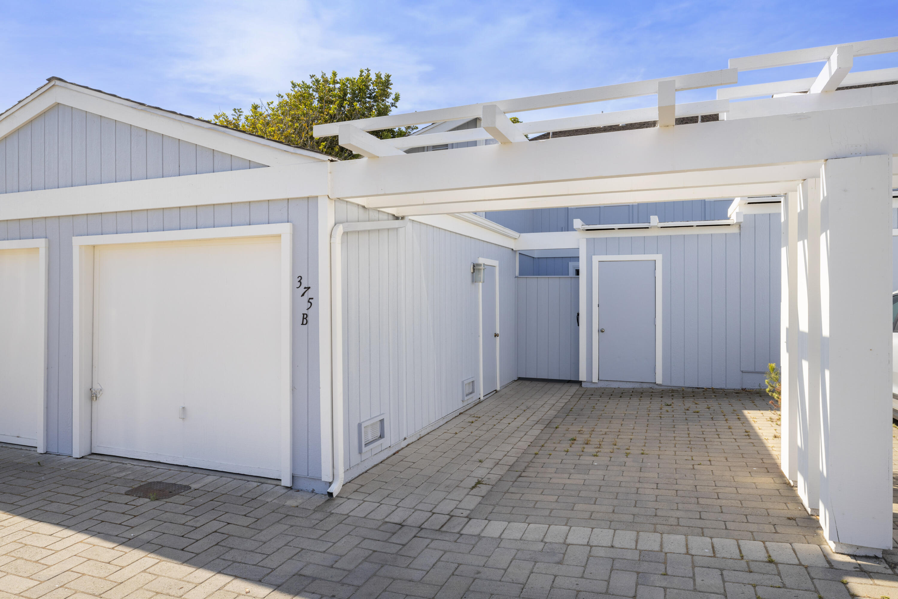 375 Cannon Green Drive, B