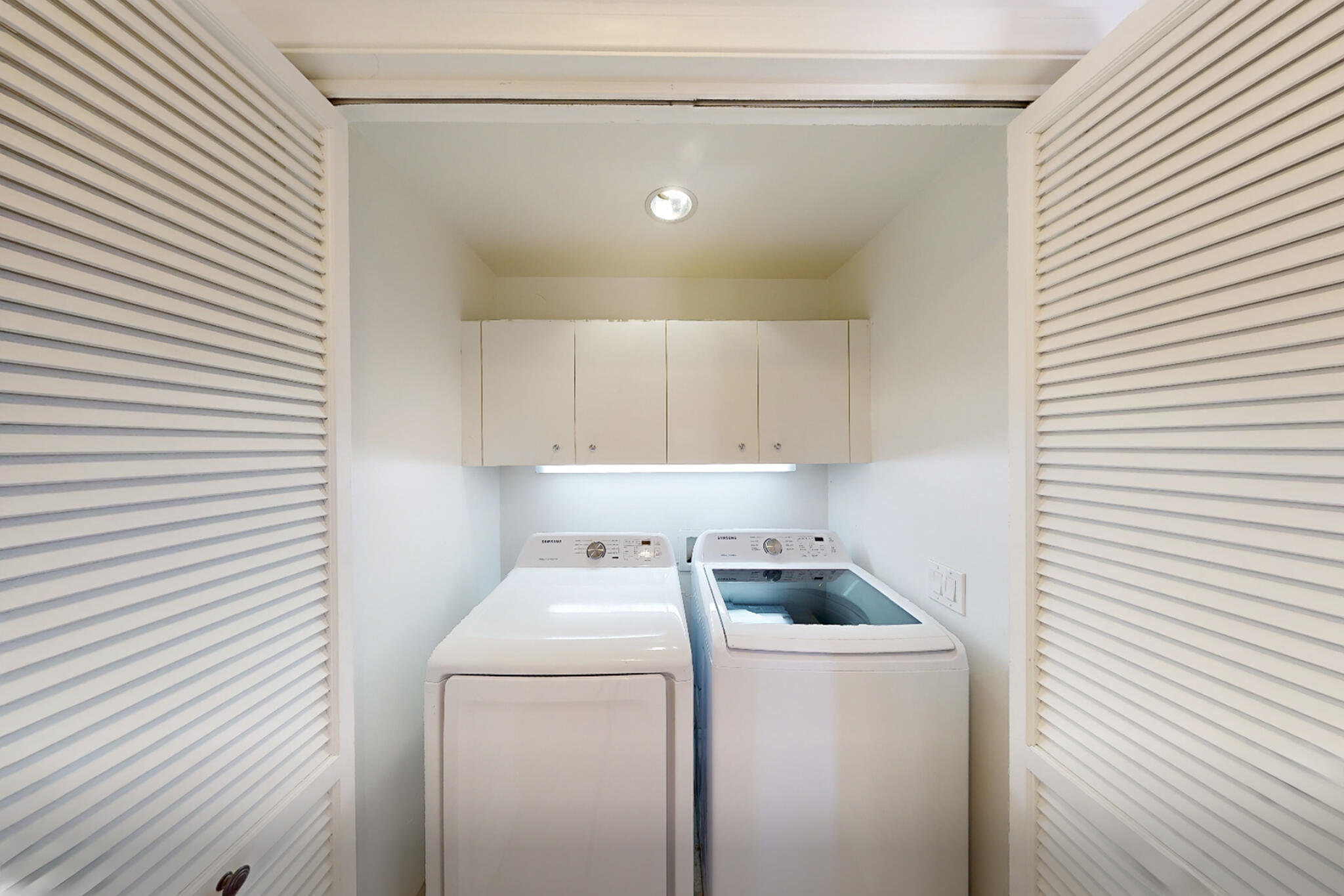 1647 Posilipo Lane B