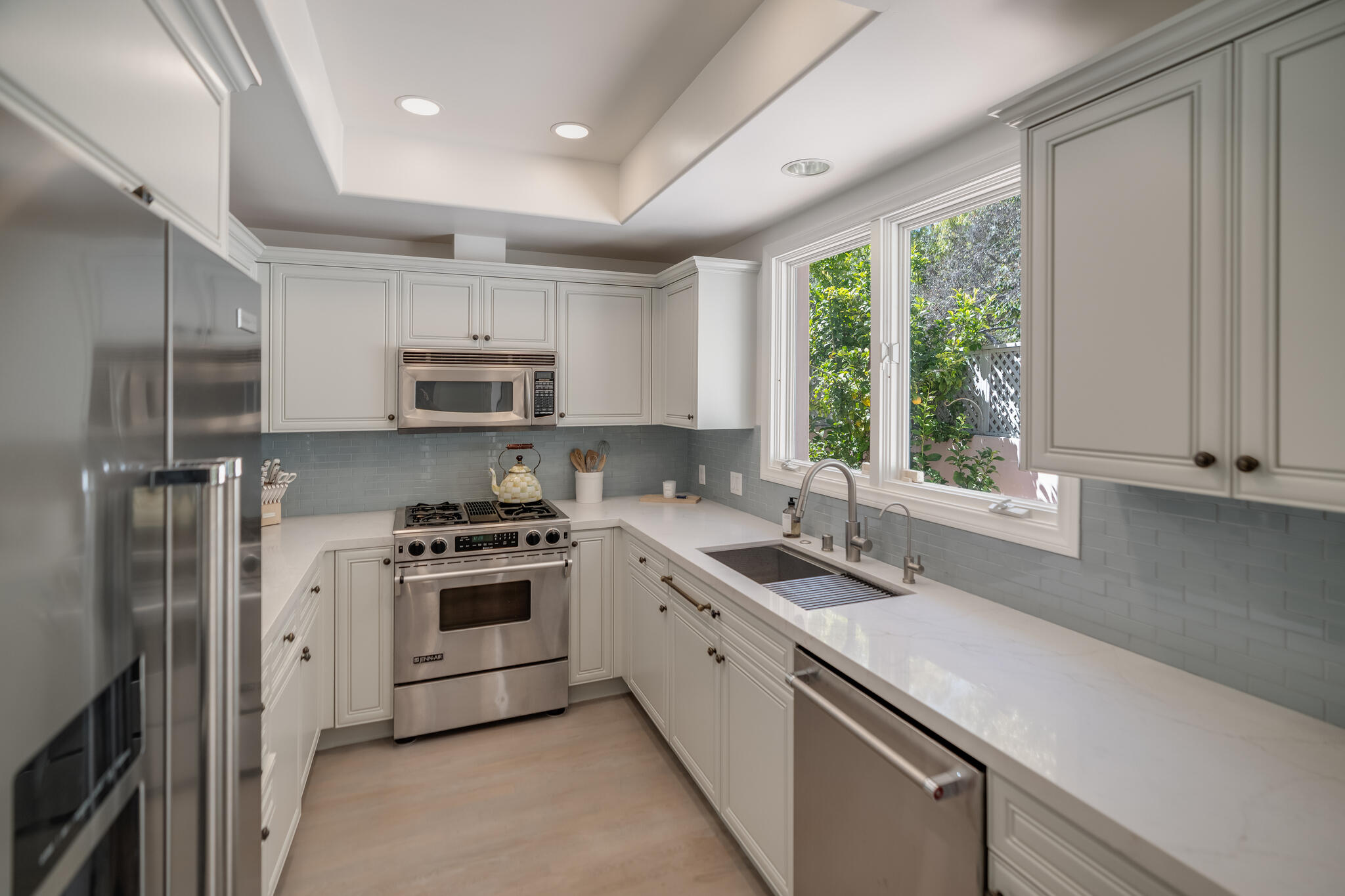 1647 Posilipo Lane B