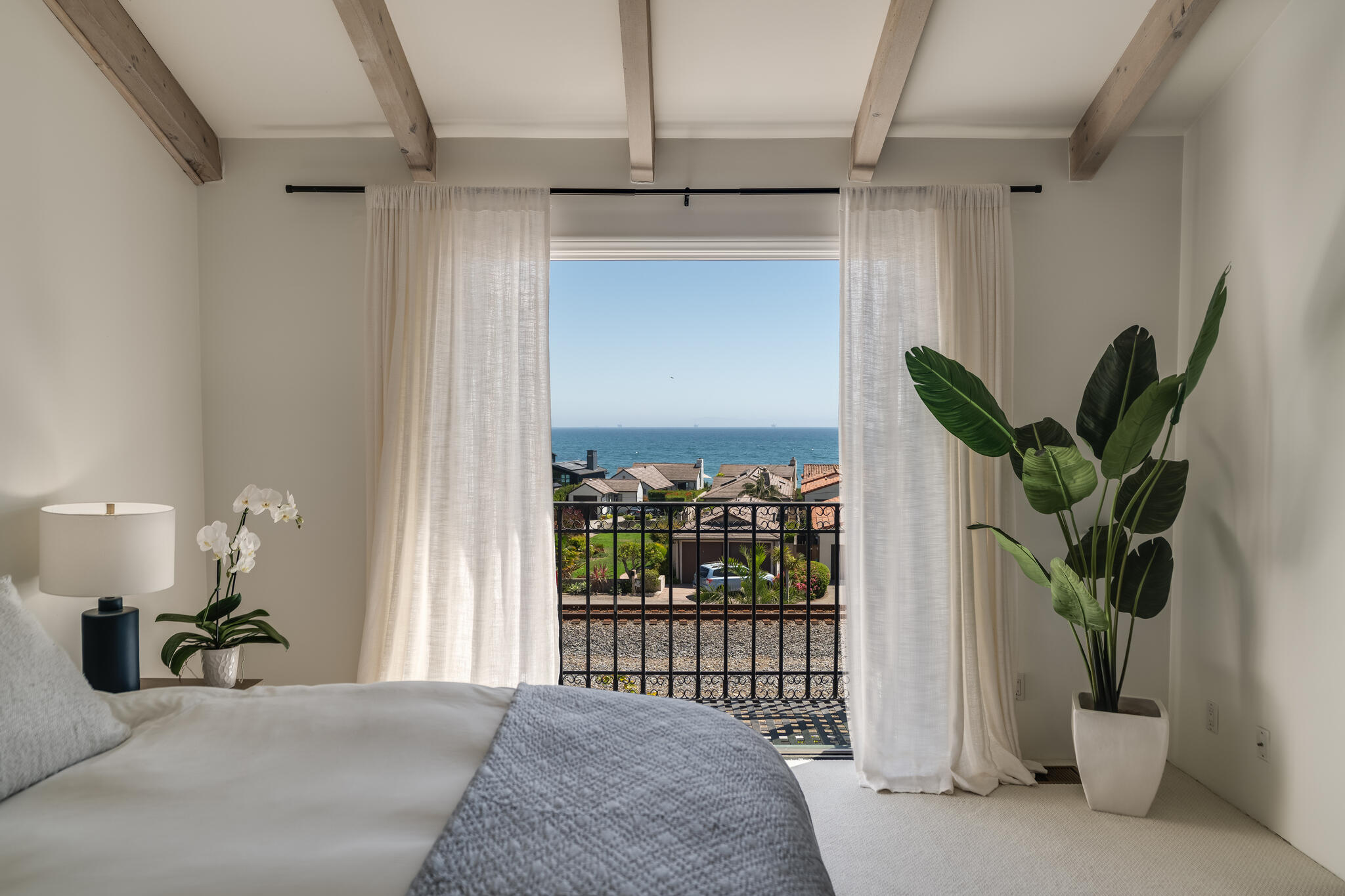 1647 Posilipo Lane B