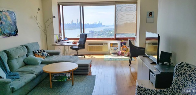 100 Old Palisade Road 3408