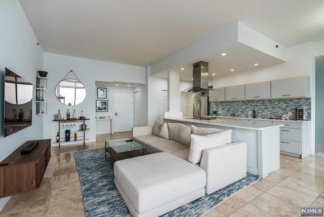 100 Old Palisade Road 4110