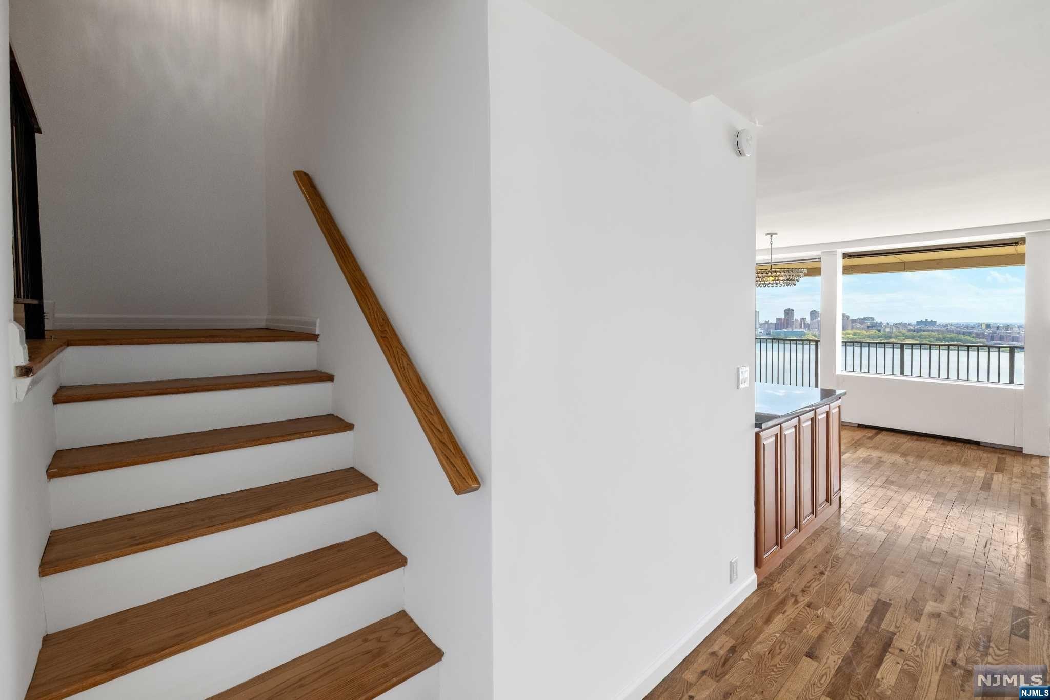 3 Horizon Road 821