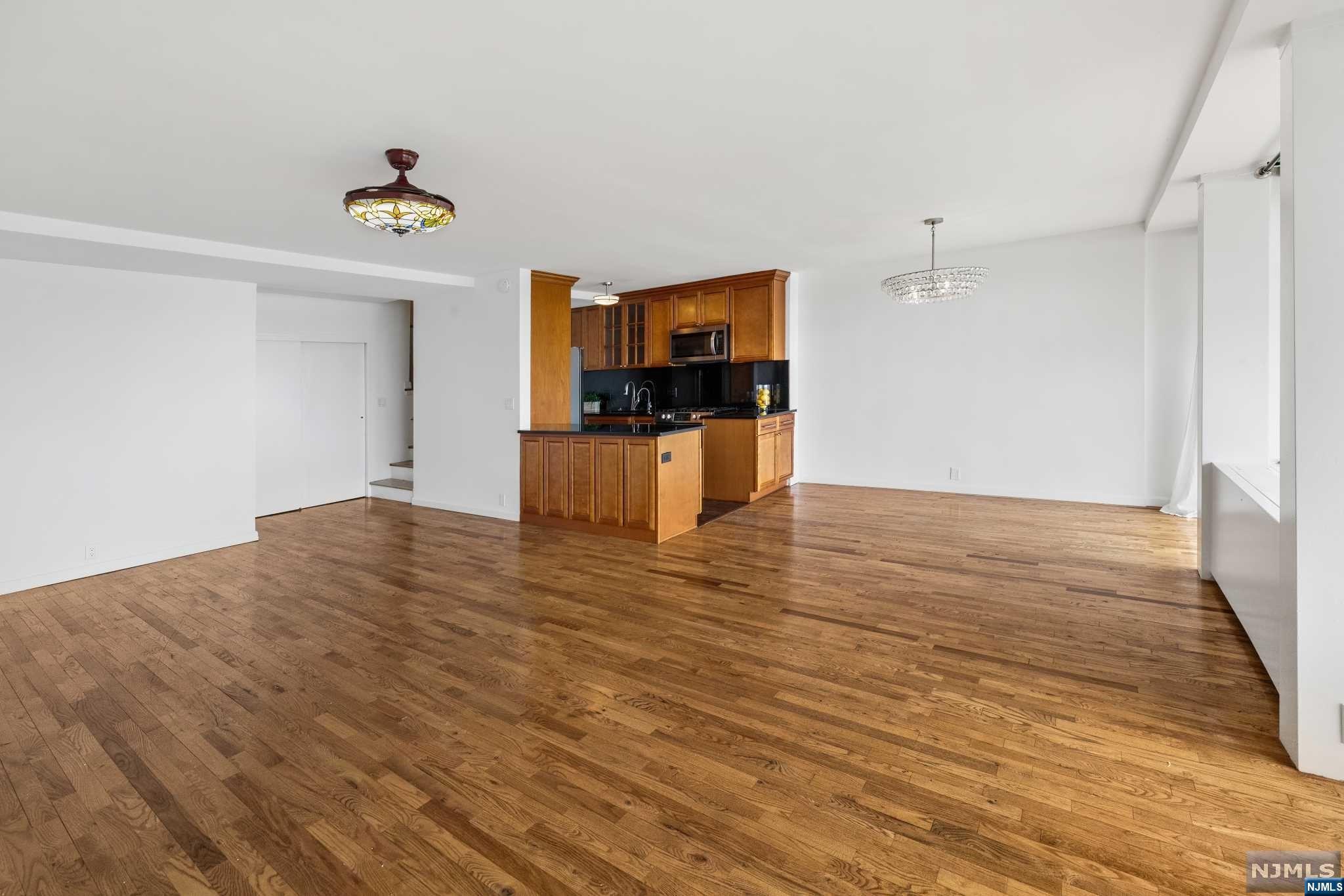 3 Horizon Road 821