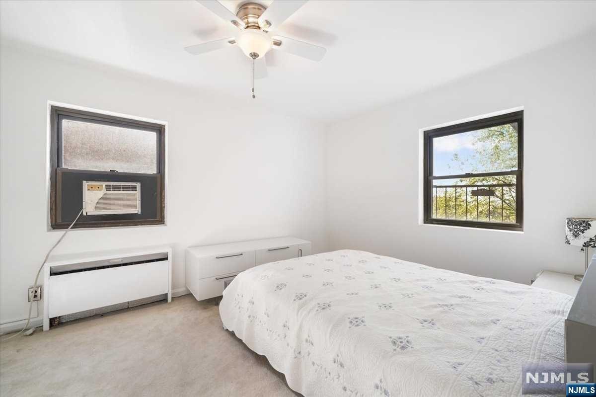3091 Edwin Avenue 2E