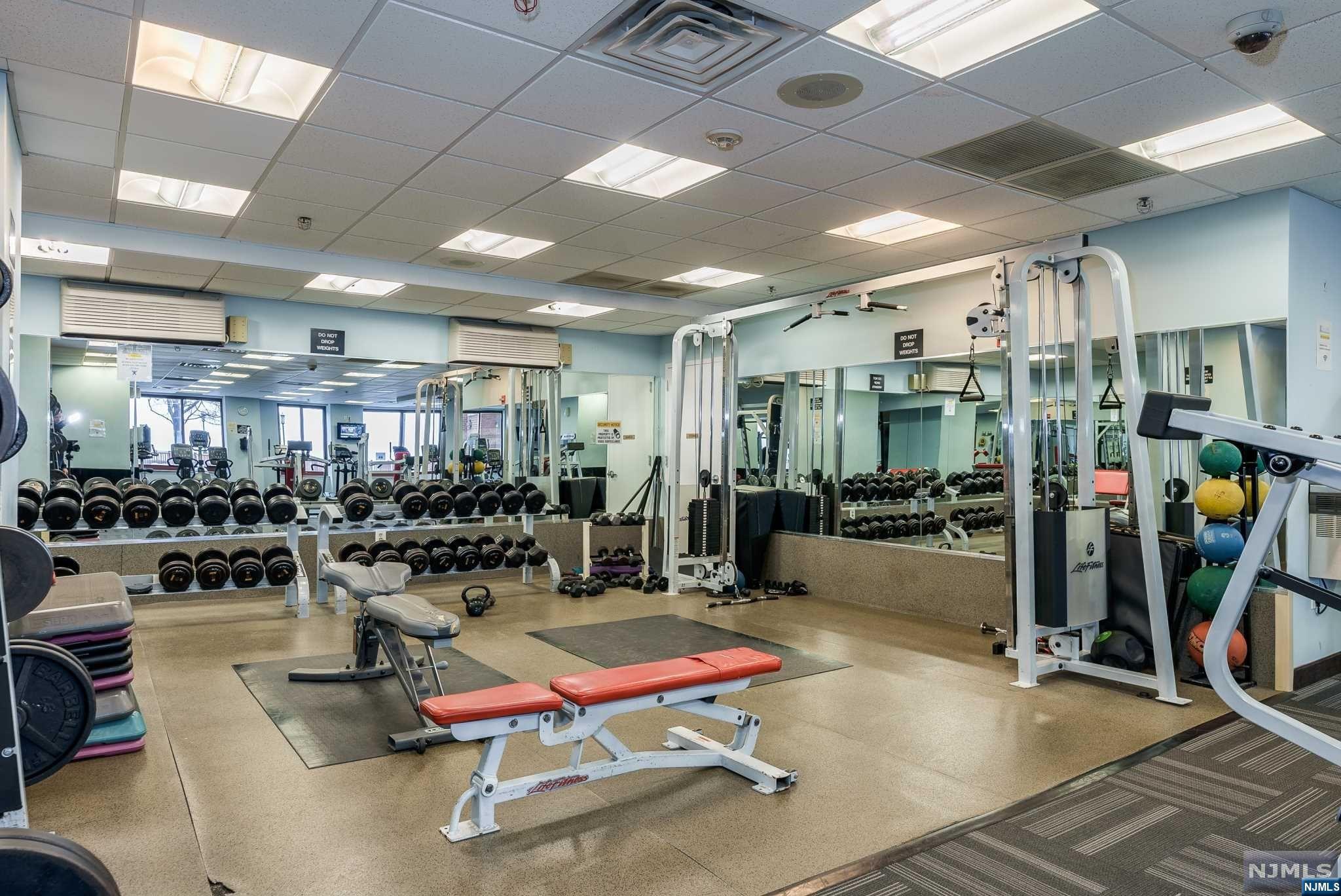 100 Old Palisade Road 3408