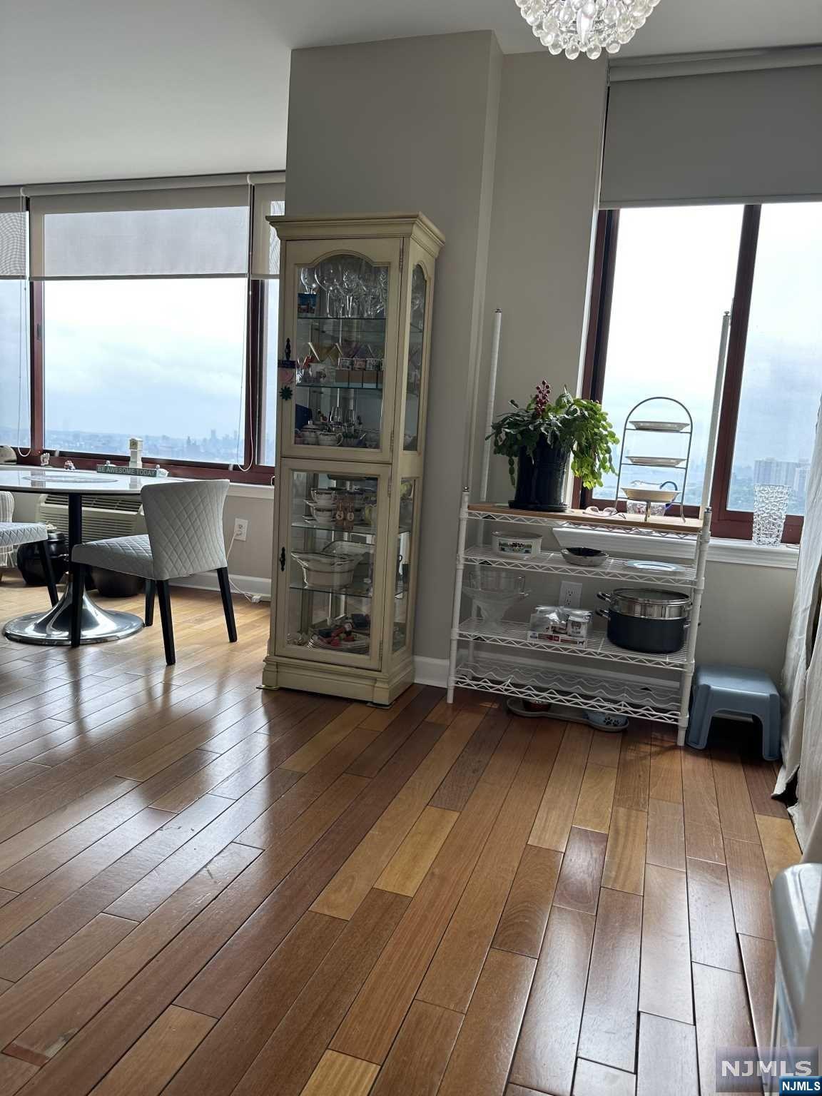 100 Old Palisade Road 3408