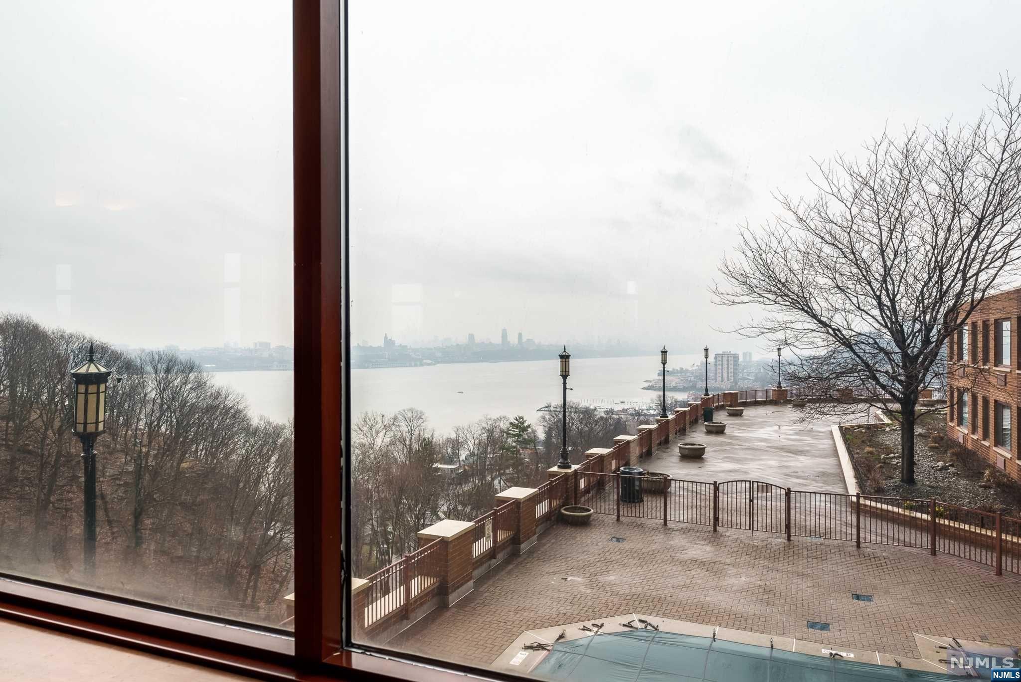 100 Old Palisade Road 3408
